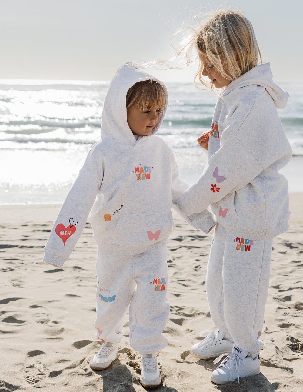 Neue Kinder-Sweatpants gefertigt