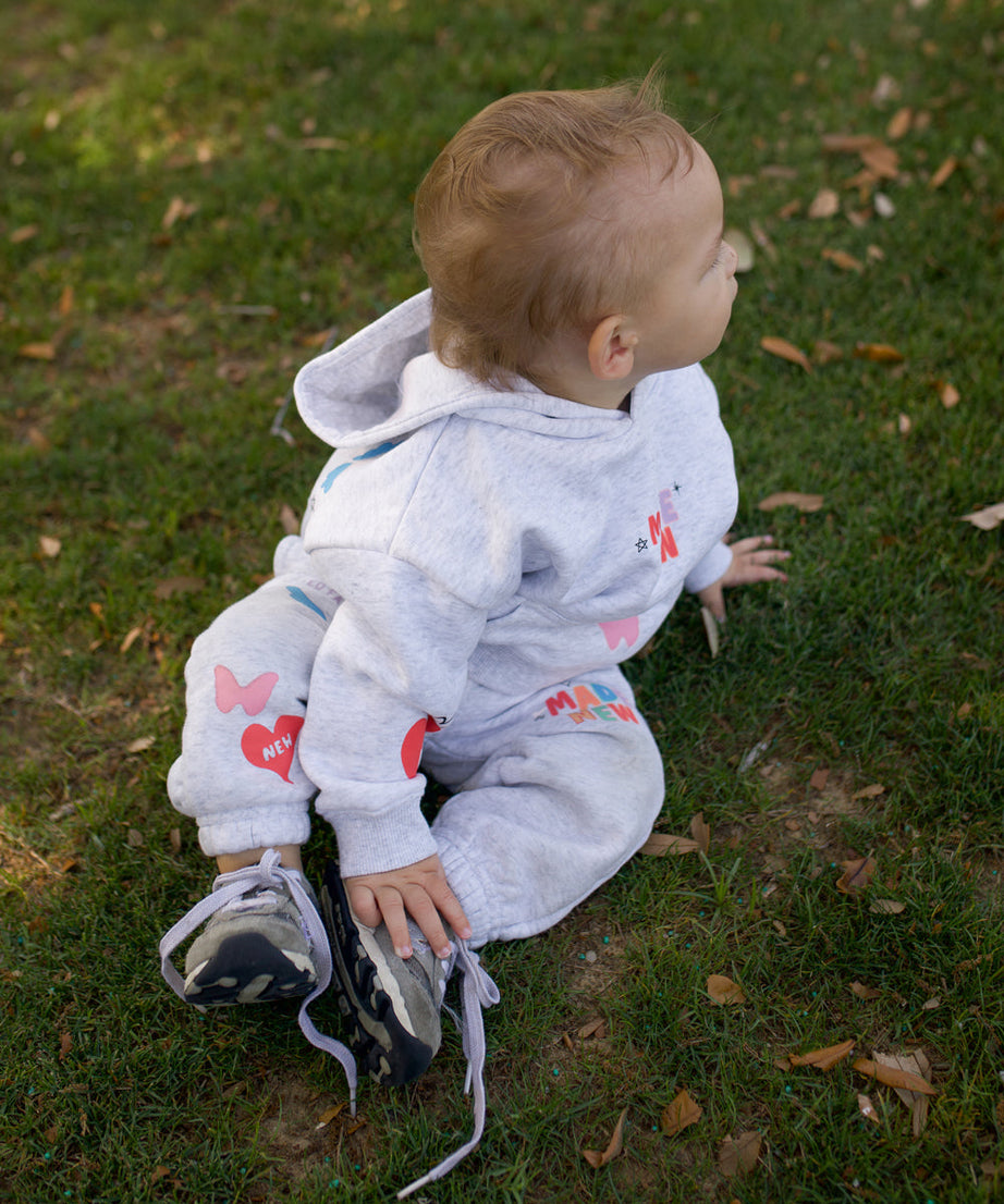 Neue Kinder-Sweatpants gefertigt