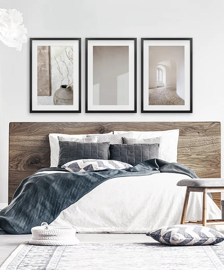 Minimalistische beigefarbene moderne Architektur, 3er-Set Drucke