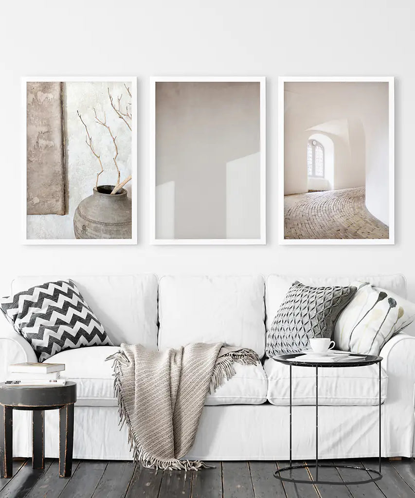 Minimalistische beigefarbene moderne Architektur, 3er-Set Drucke