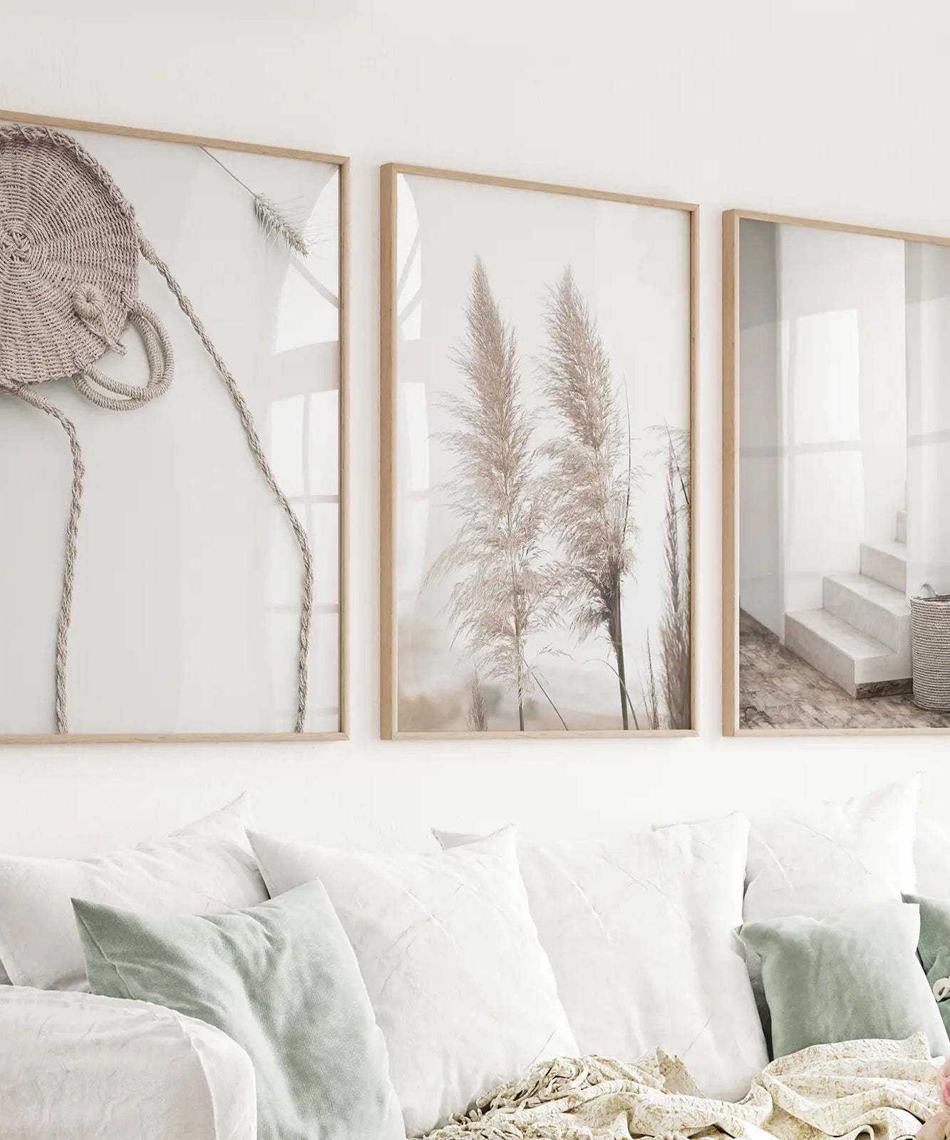 Natürliche Töne Boho Minimalistische Wanddekoration. Pampasgras