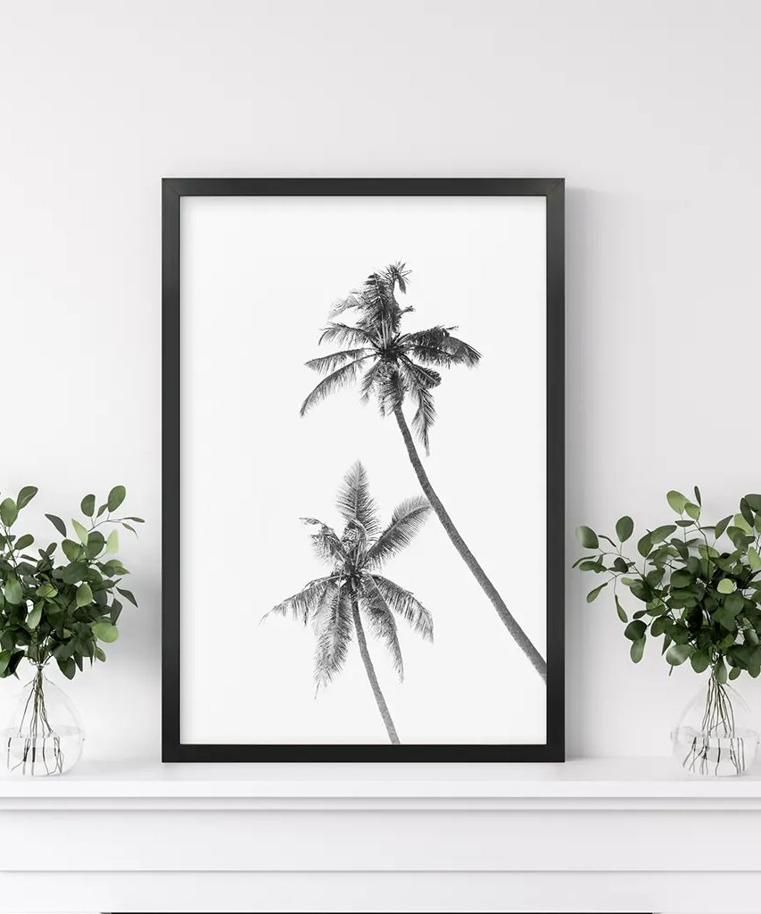 Minimalistisches Schwarz-Weiß-Palmen-Poster. Hawaii-Thema