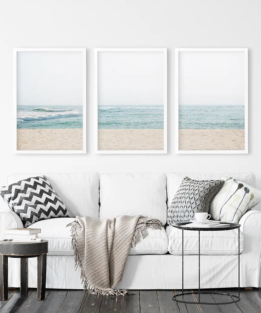 Beige Blau Minimalistische Meeresstrand-Fotografie. 3-teilige Wandkunst