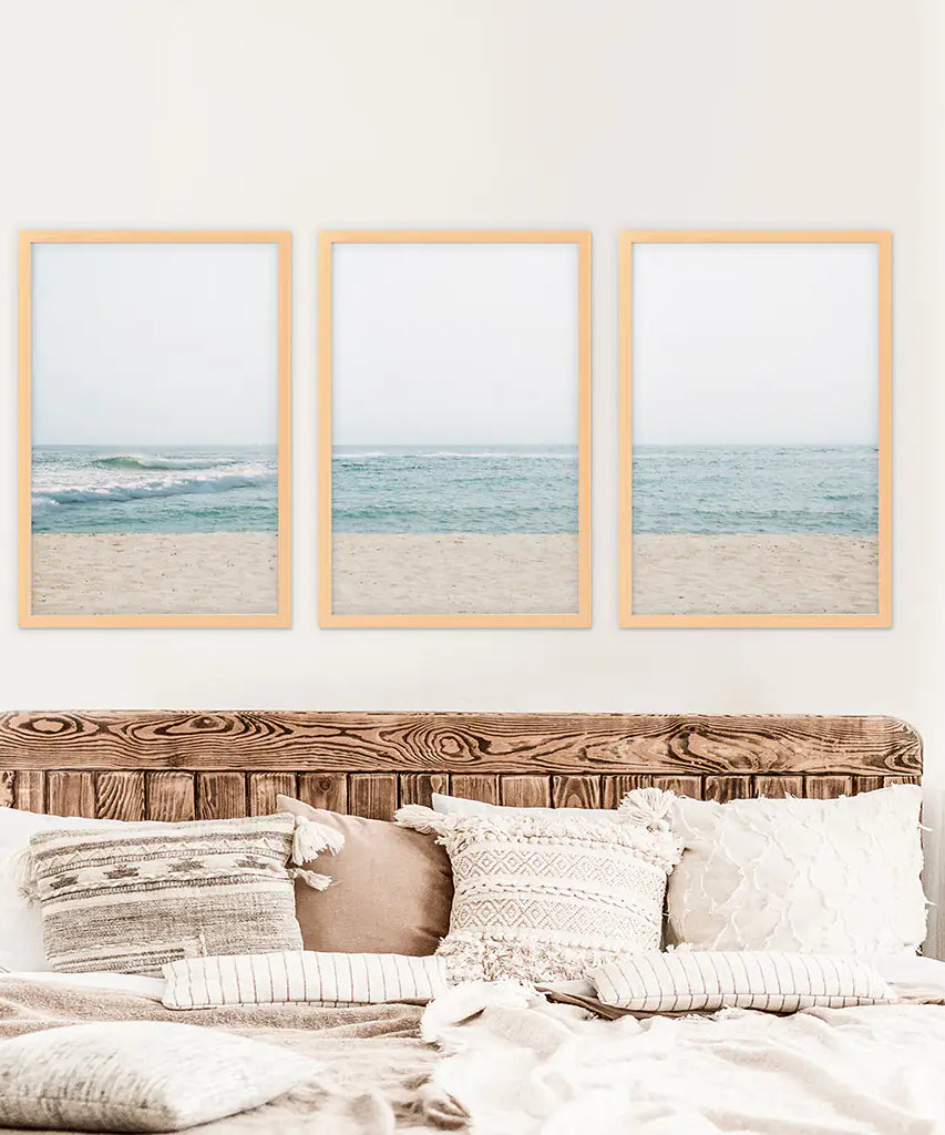 Beige Blau Minimalistische Meeresstrand-Fotografie. 3-teilige Wandkunst