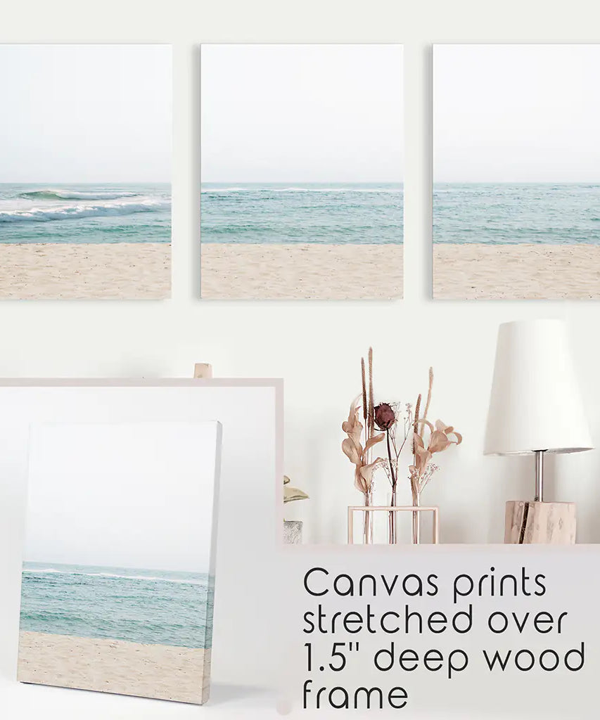 Beige Blau Minimalistische Meeresstrand-Fotografie. 3-teilige Wandkunst