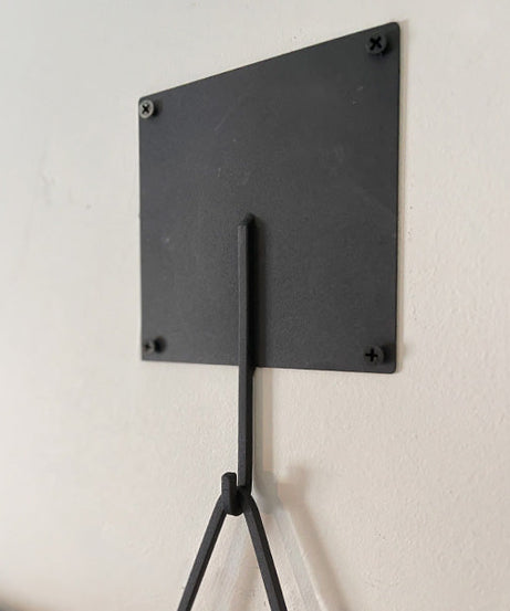 Architektonischer Wandspiegel mit Stativ aus schwarzem Eisen | Modernes Statement-Stück