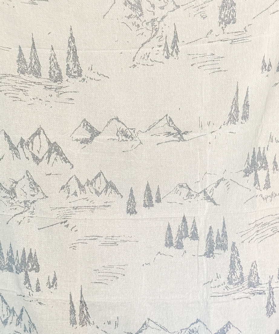 Gebirgslandschaft-Kuscheldecke