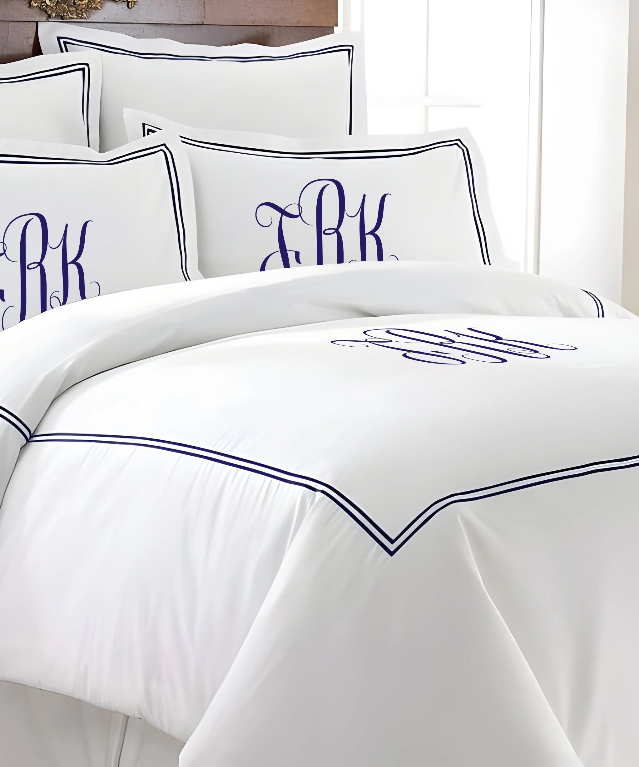 Monogram 400TC Cotton Double Embroidery Sateen Solid Duvet Cover Set
