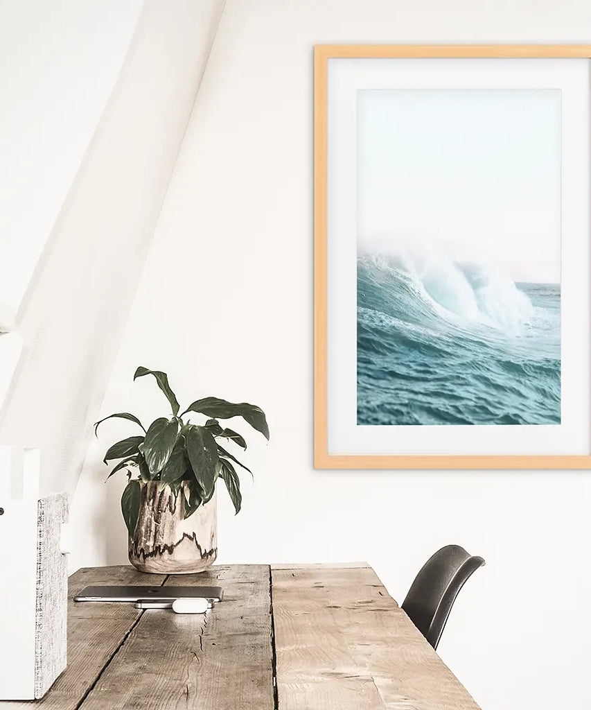 Großer pastellblauer Wellen-Kunstdruck. Maritimes Thema