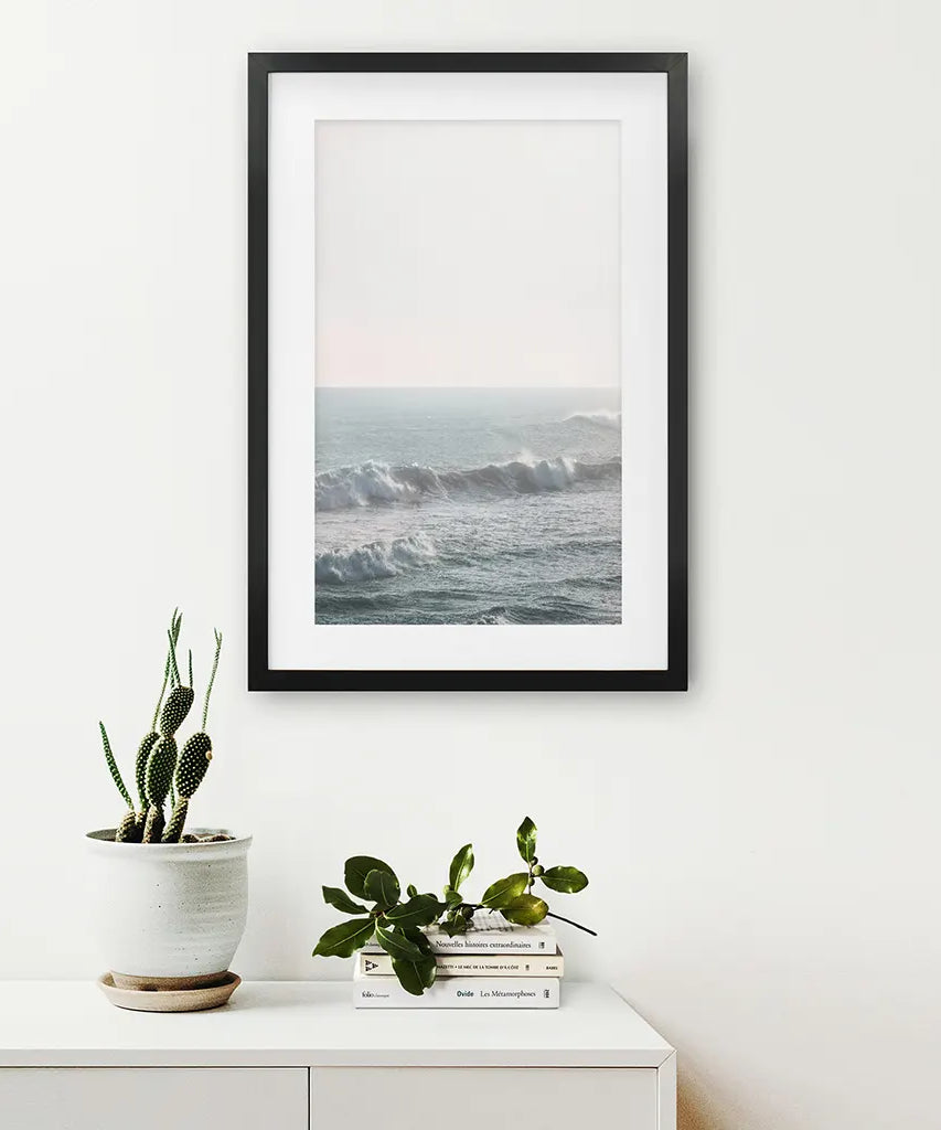 Druck: Rosa Sonnenuntergang und Meereswellen. Wandkunst für die Küste