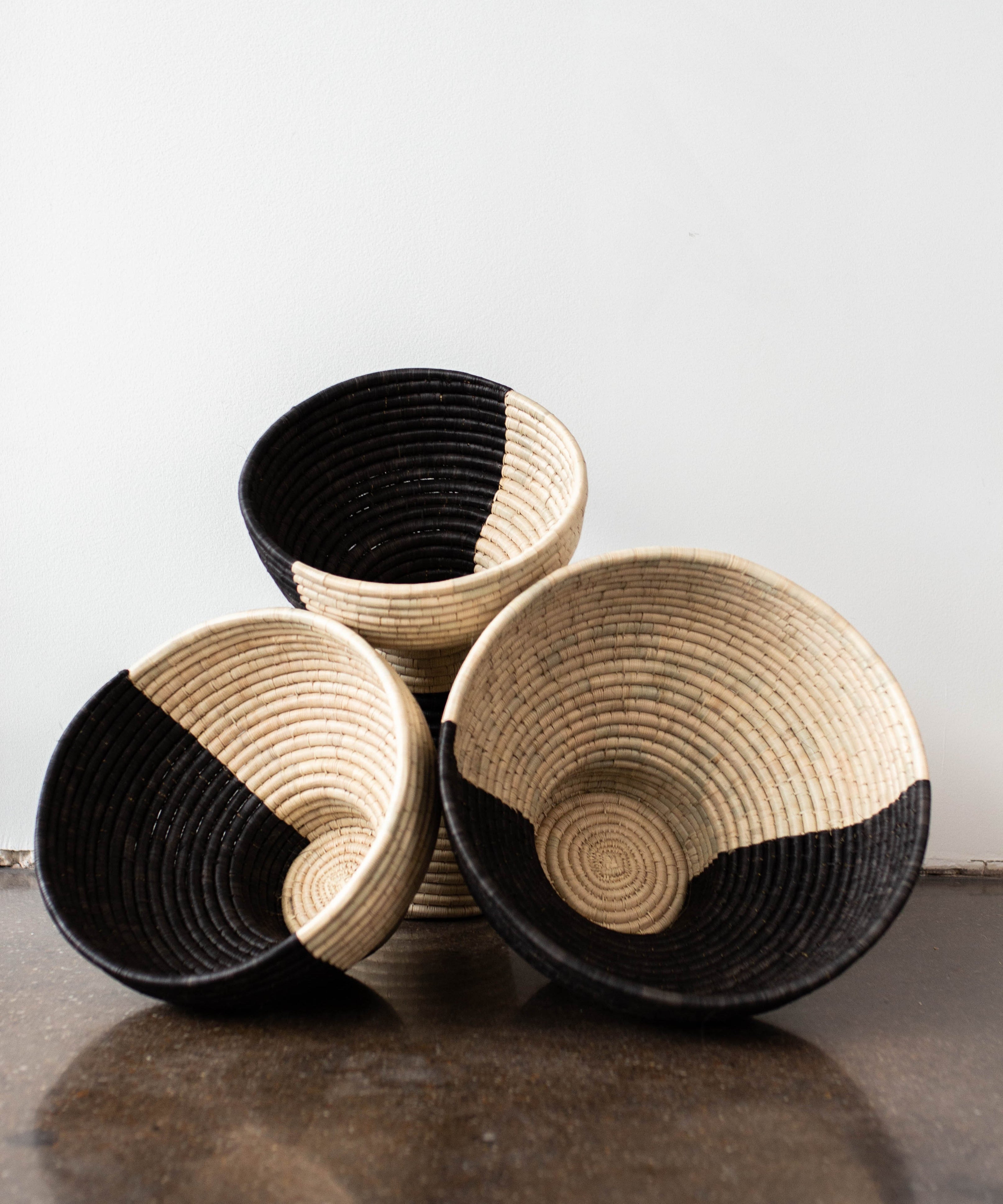 Pedestal Black and Natural Basket Bowl