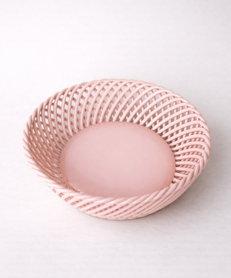 Keramik runder, handgewebter Korb – Weiß, Beige & Rosa glasierte Keramik