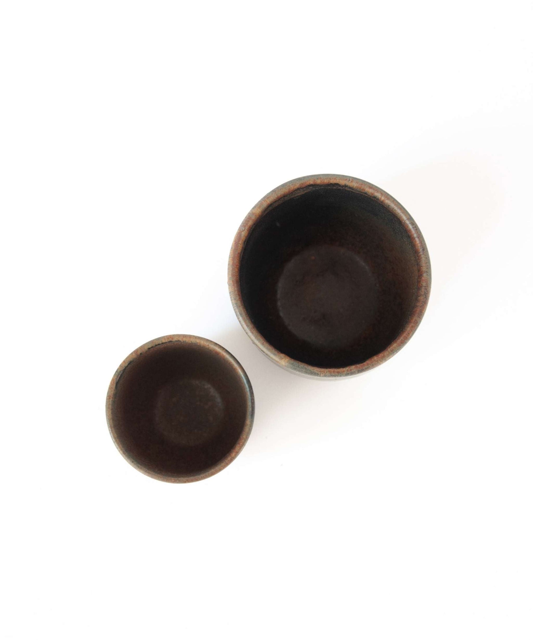 Espressotasse aus Steingut, Rostfarben