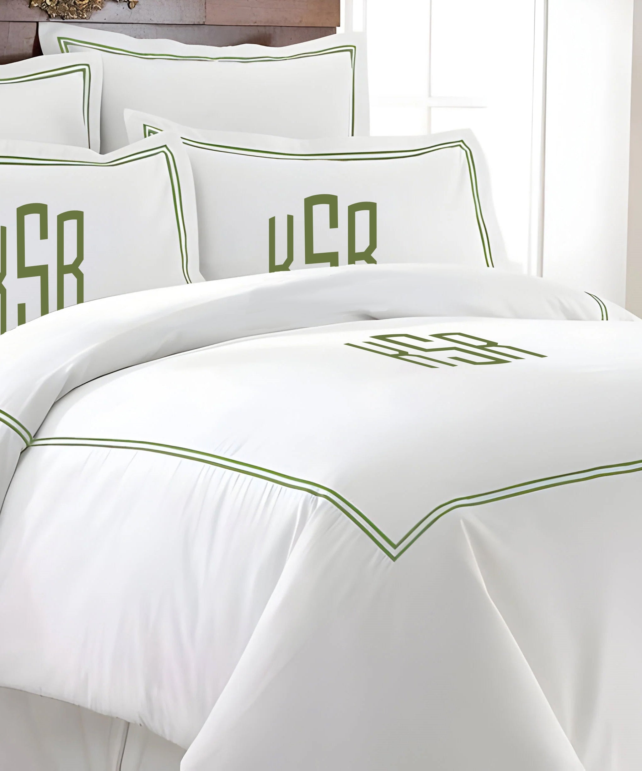 Monogram 400TC Cotton Double Embroidery Sateen Solid Duvet Cover Set