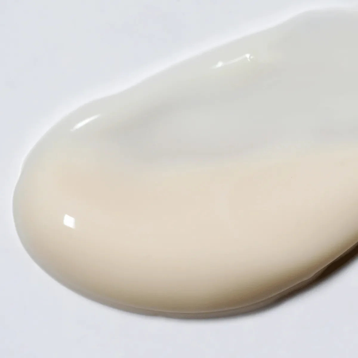 Aufhellende Augencreme mit Lichttherapie