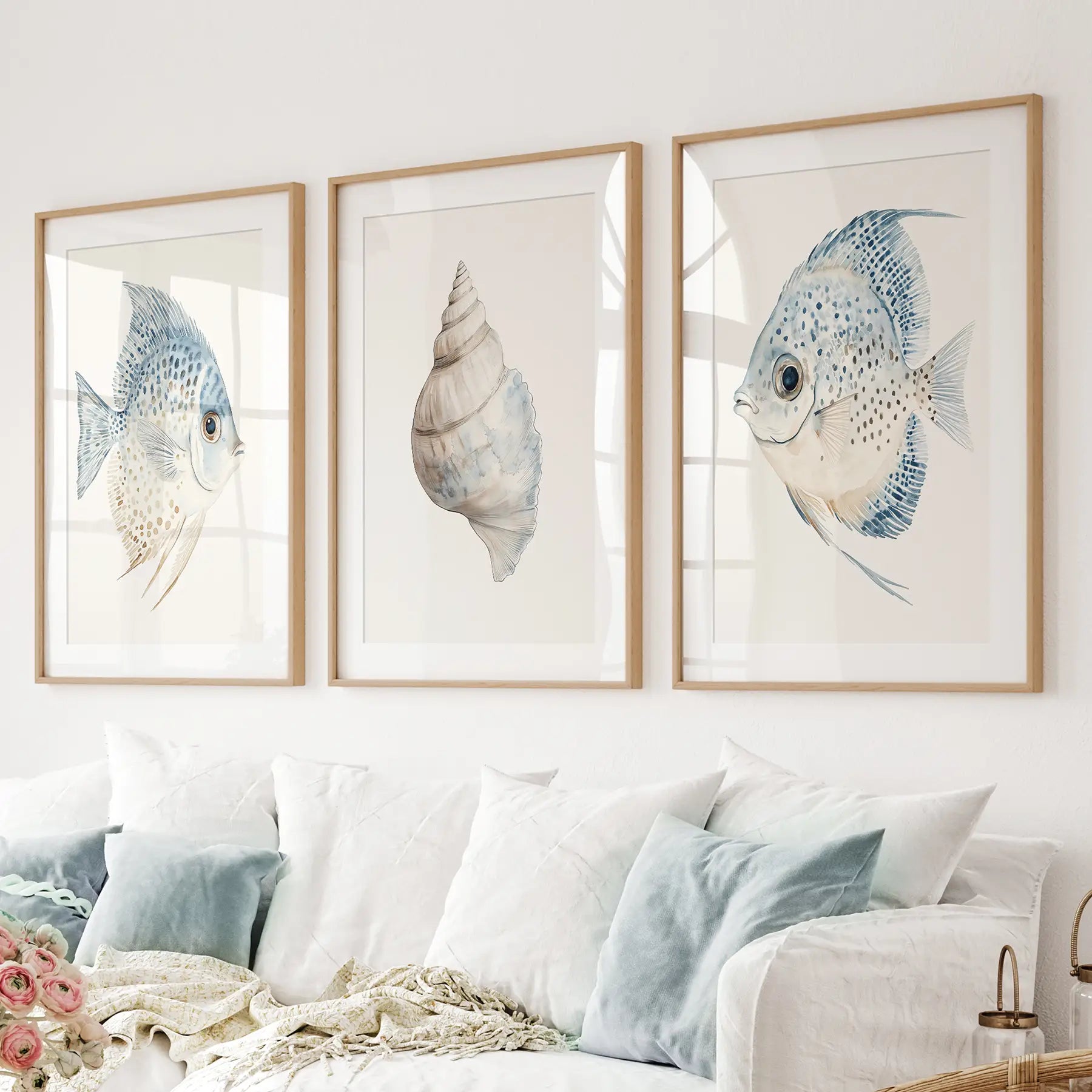 Trendiges Nautisches Wandkunst-Set aus 3 Teilen. Muschel- und Fisch-Poster