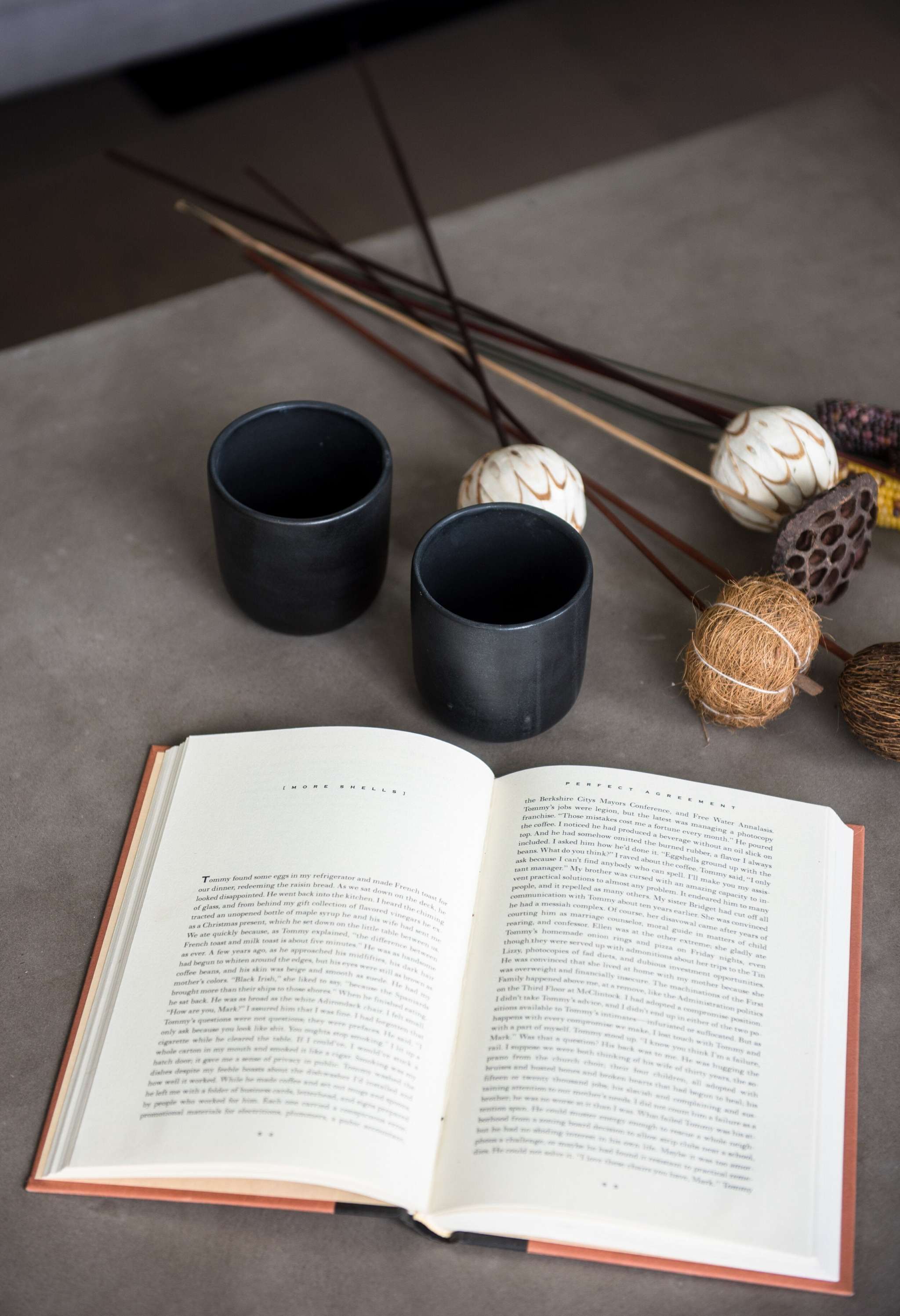 Handgemachte Steinzeug Tasse - Schwarze matte Tasse für Kaffee und Tee