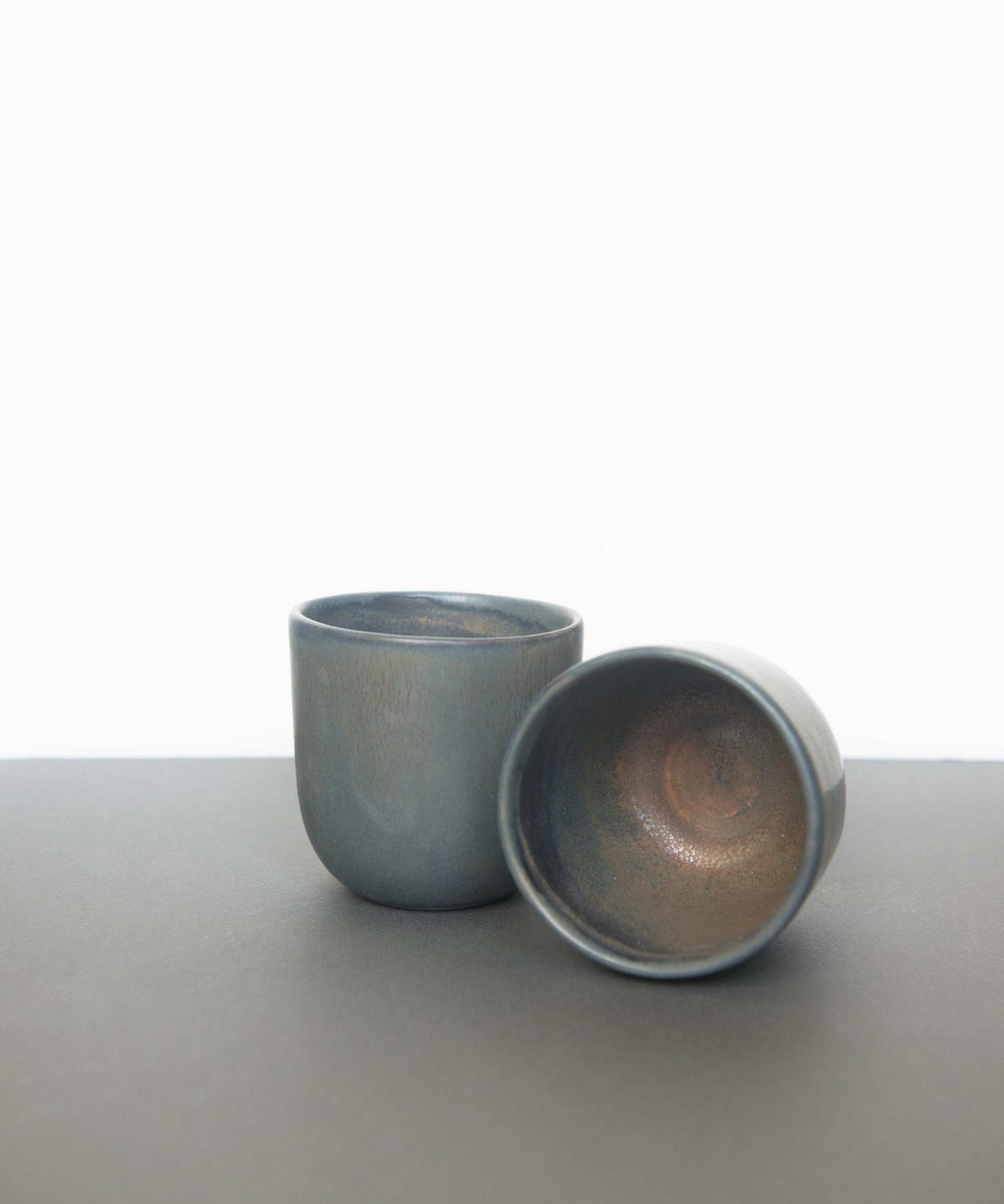 Kaffeetasse aus Rost-Steingut