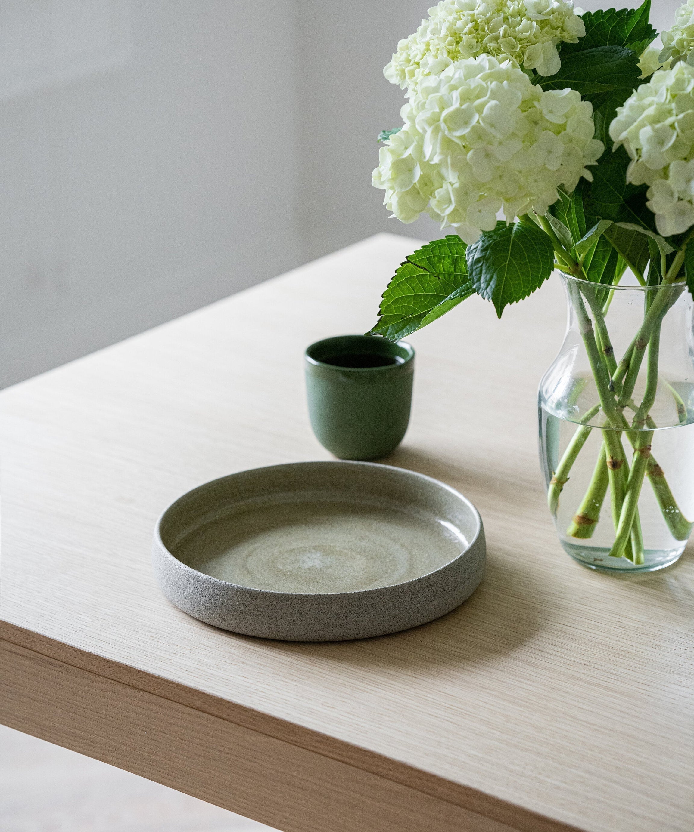 Handmade Stoneware Dinner Plates with High Sides "Concrete"