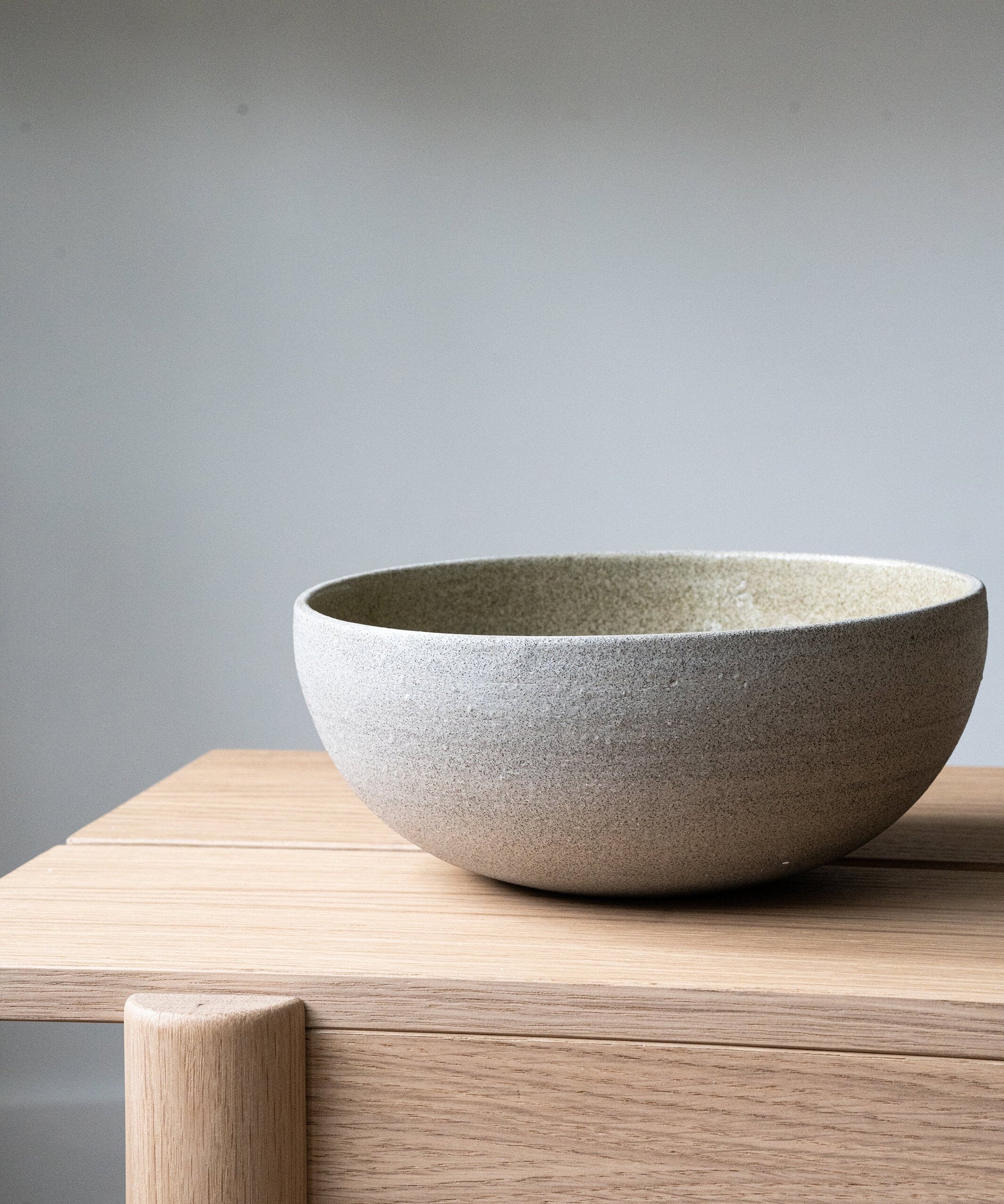 Handgemachte Steingut Ramen-Schale "Concrete"