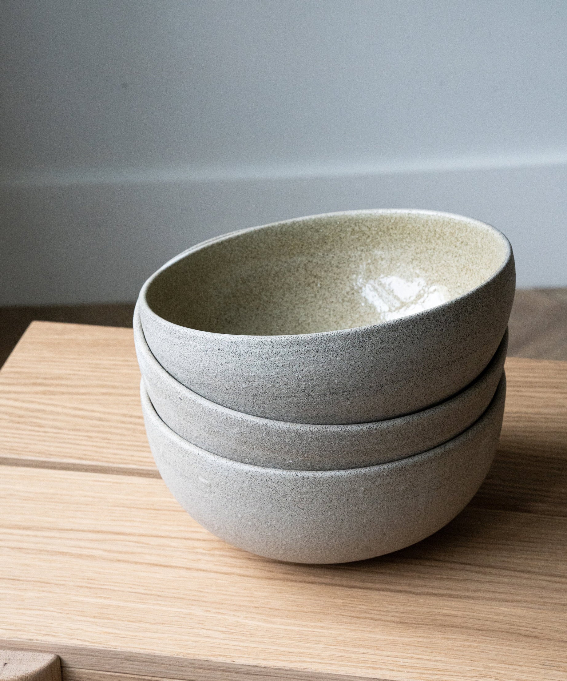 Handgemachte Steingut Ramen-Schale "Concrete"