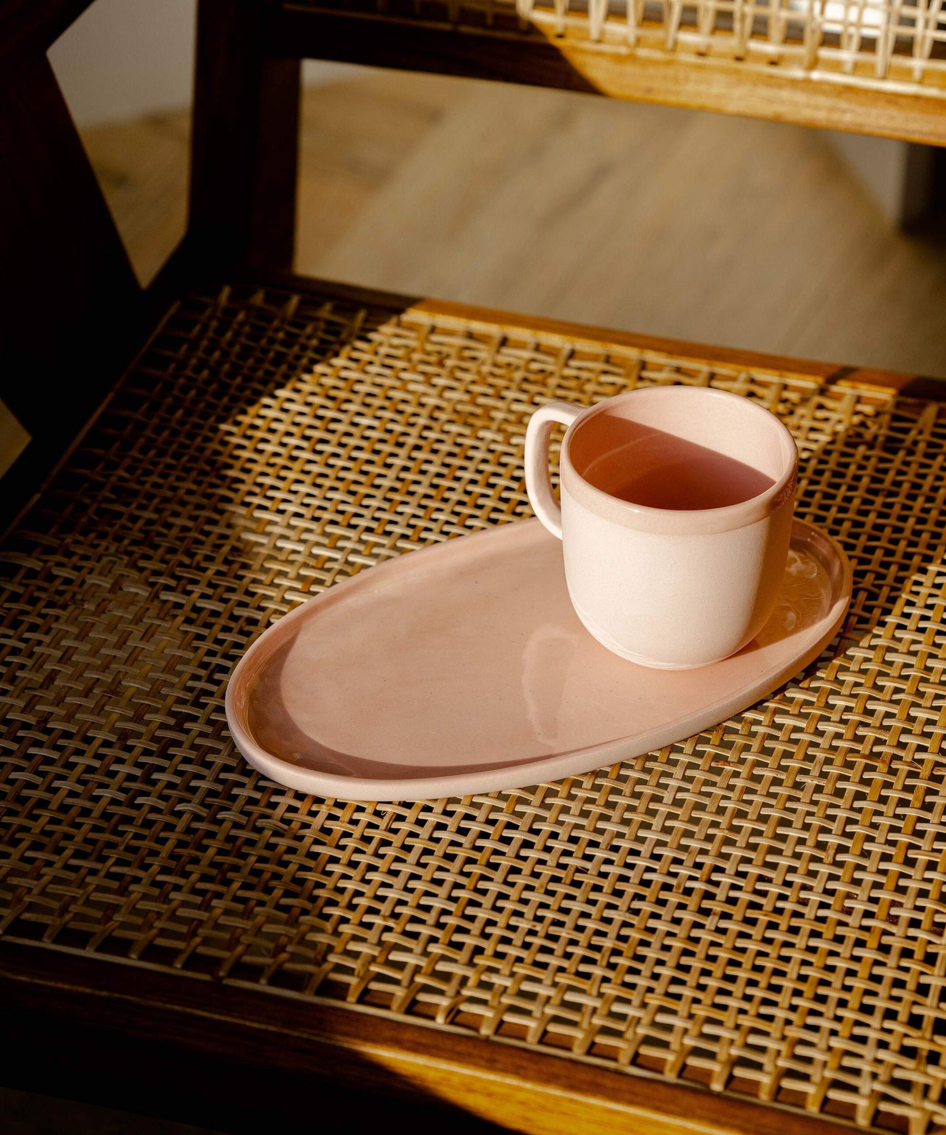 Kaffeetasse in Puderrosa