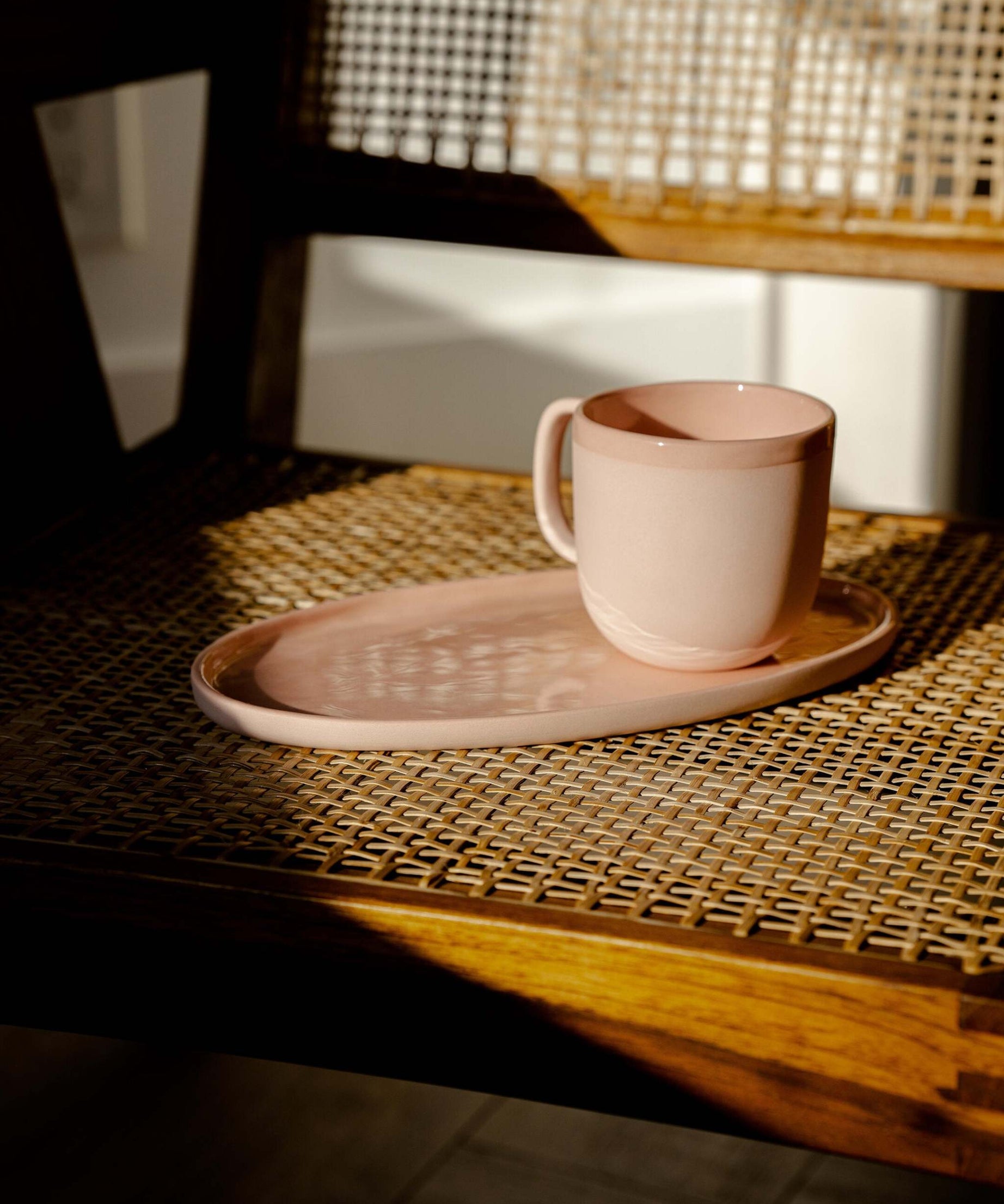 Kaffeetasse in Puderrosa