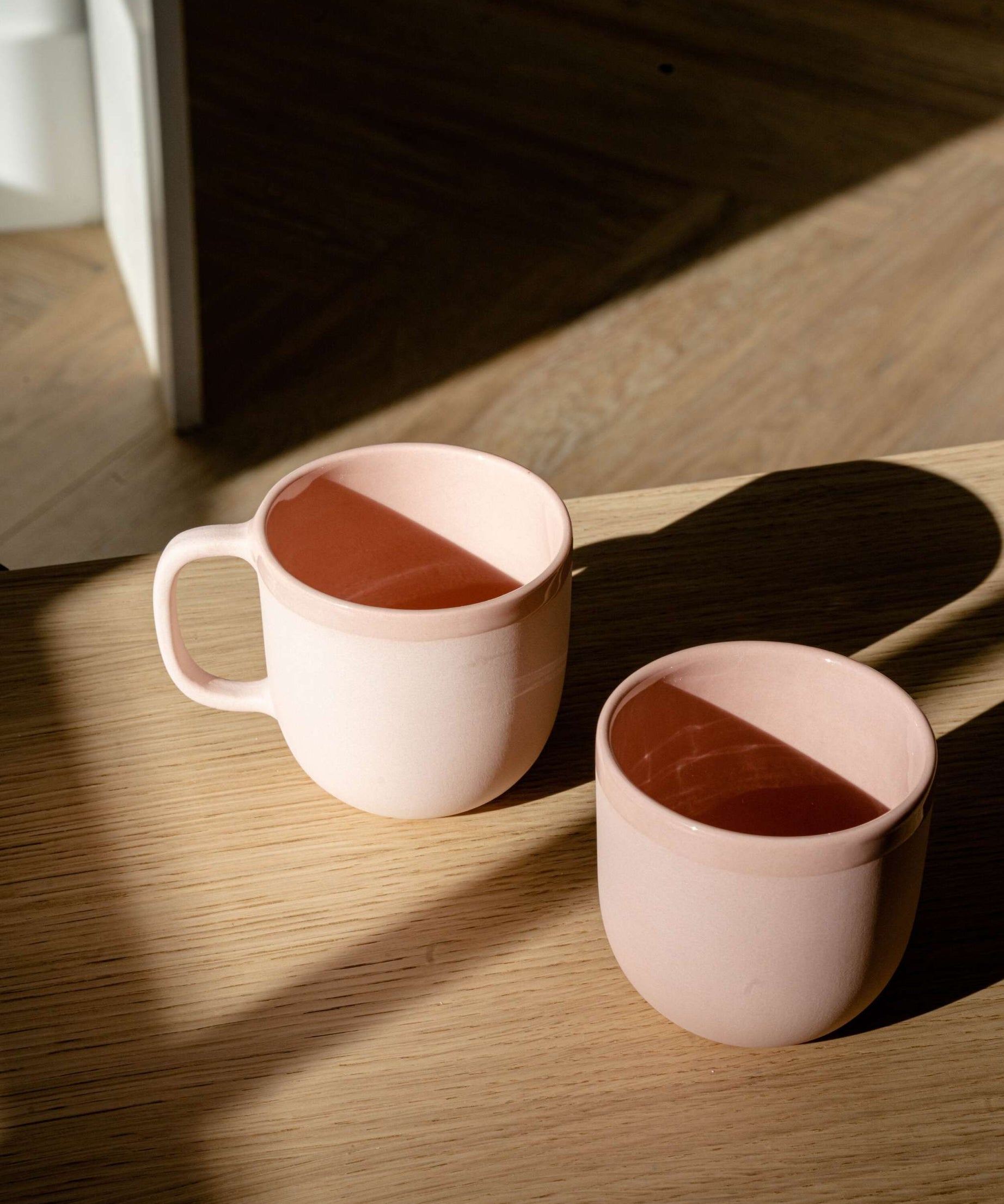 Kaffeetasse in Puderrosa