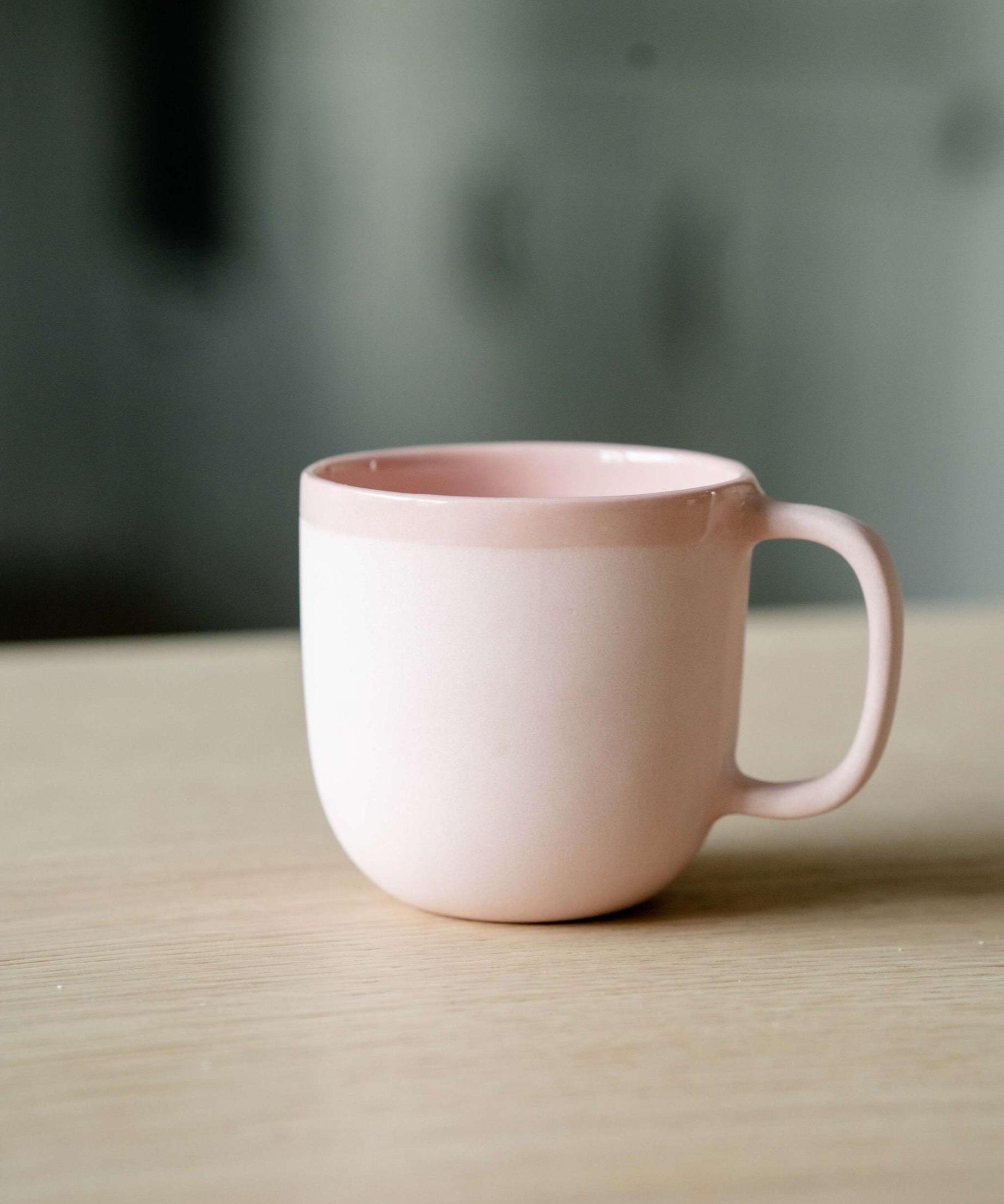 Kaffeetasse in Puderrosa
