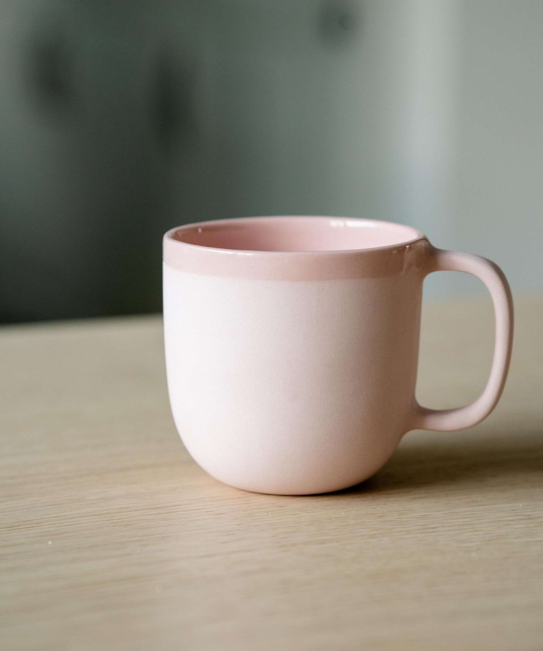 Kaffeetasse in Puderrosa