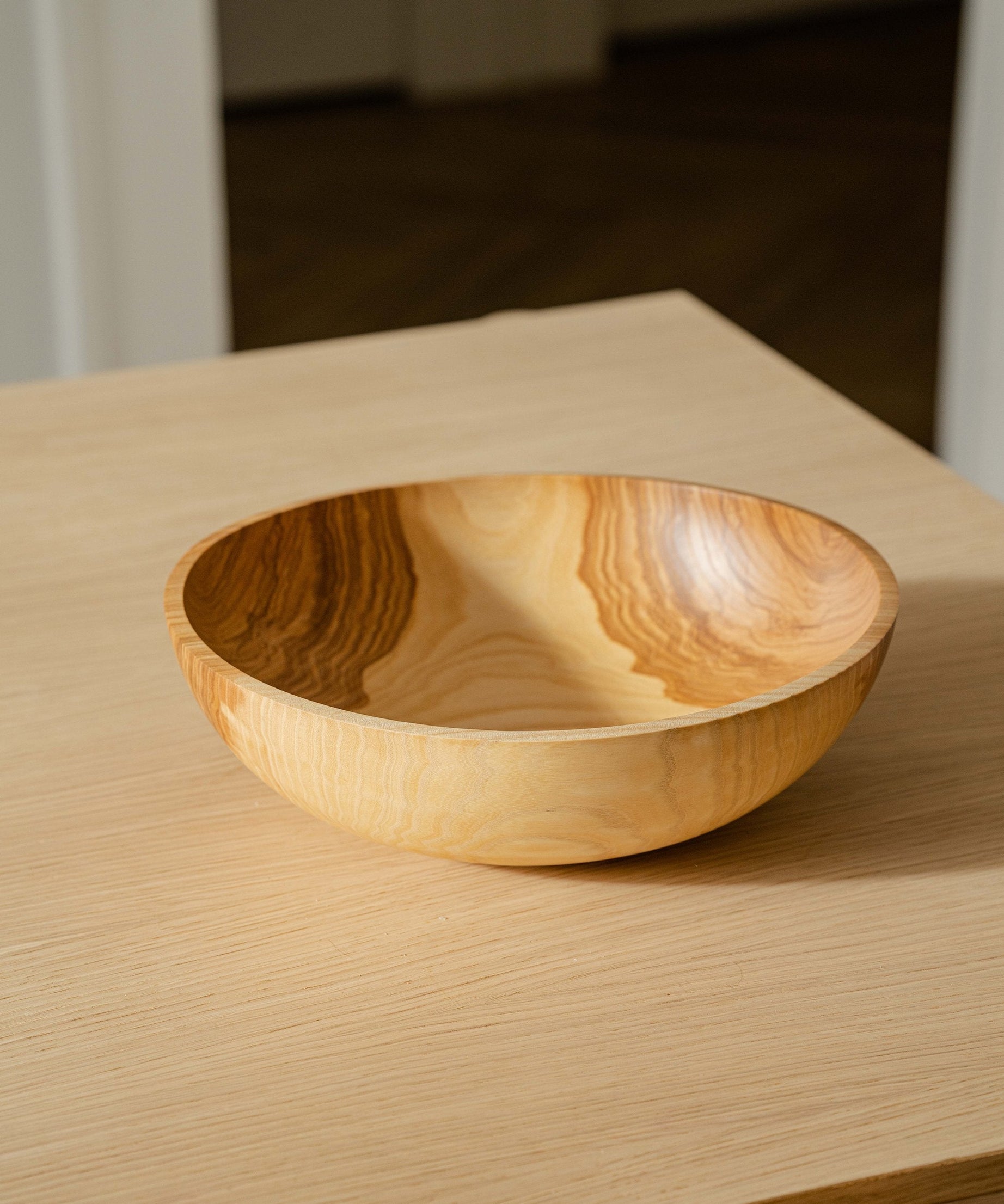 Handgeschnitztes Schalenset aus Holz