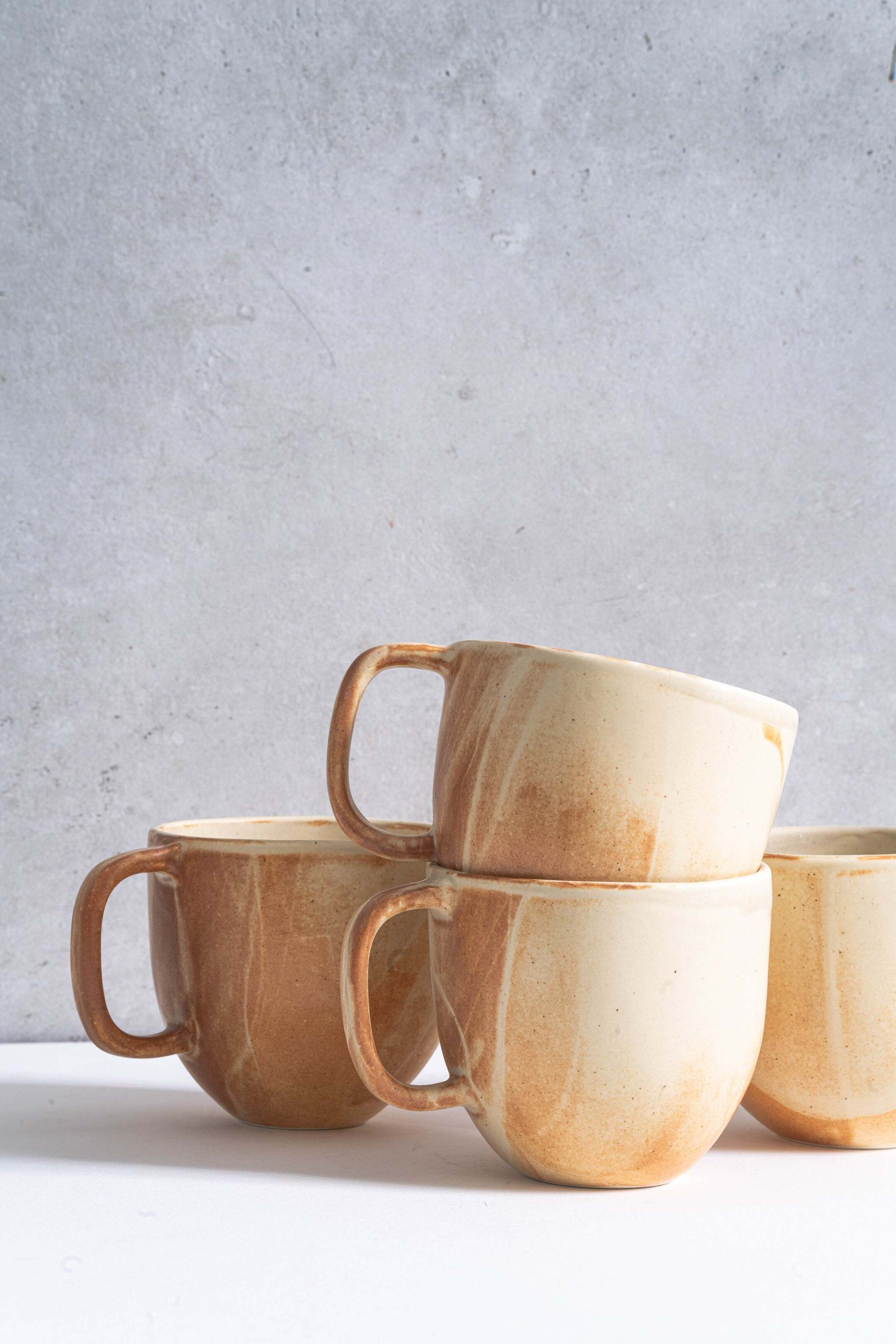 Steingut-Kaffeetasse Beige