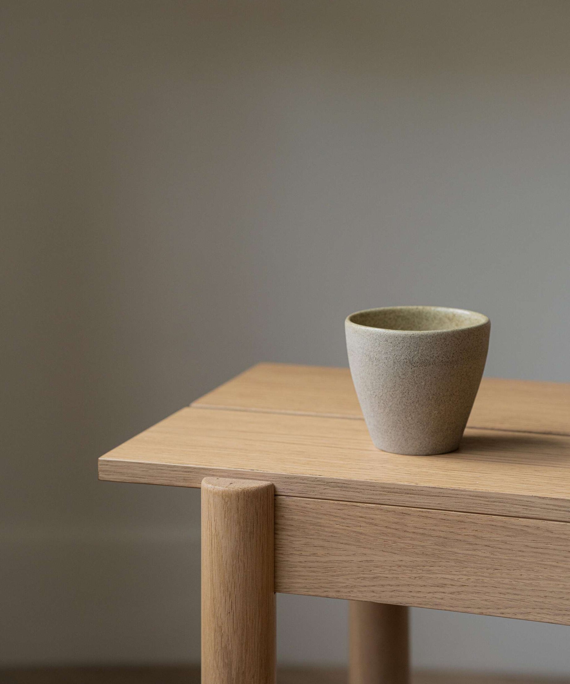 Steingut-Kaffeetasse Betonoptik