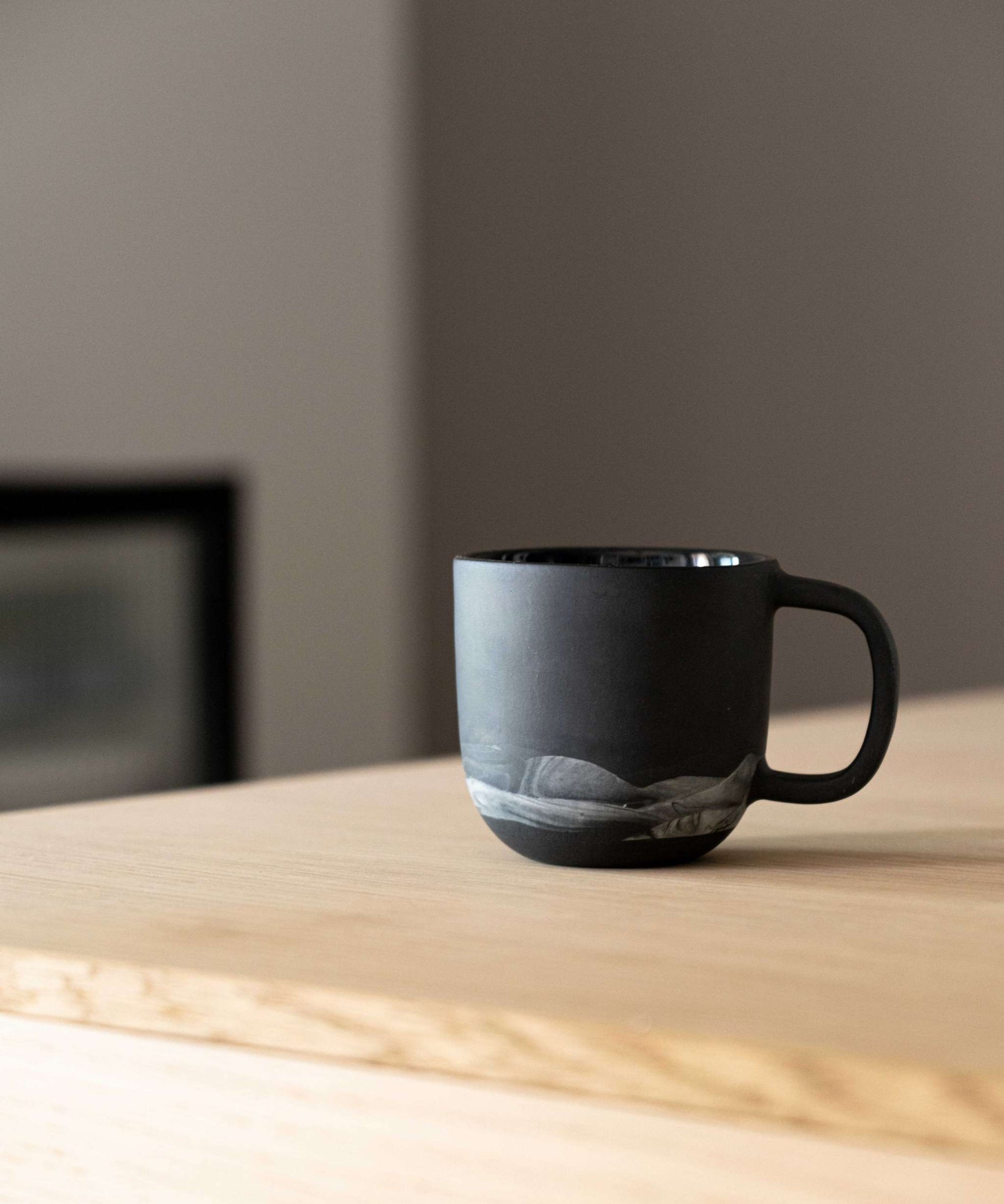 Handgemachte Porzellan-Kaffeetasse. Island