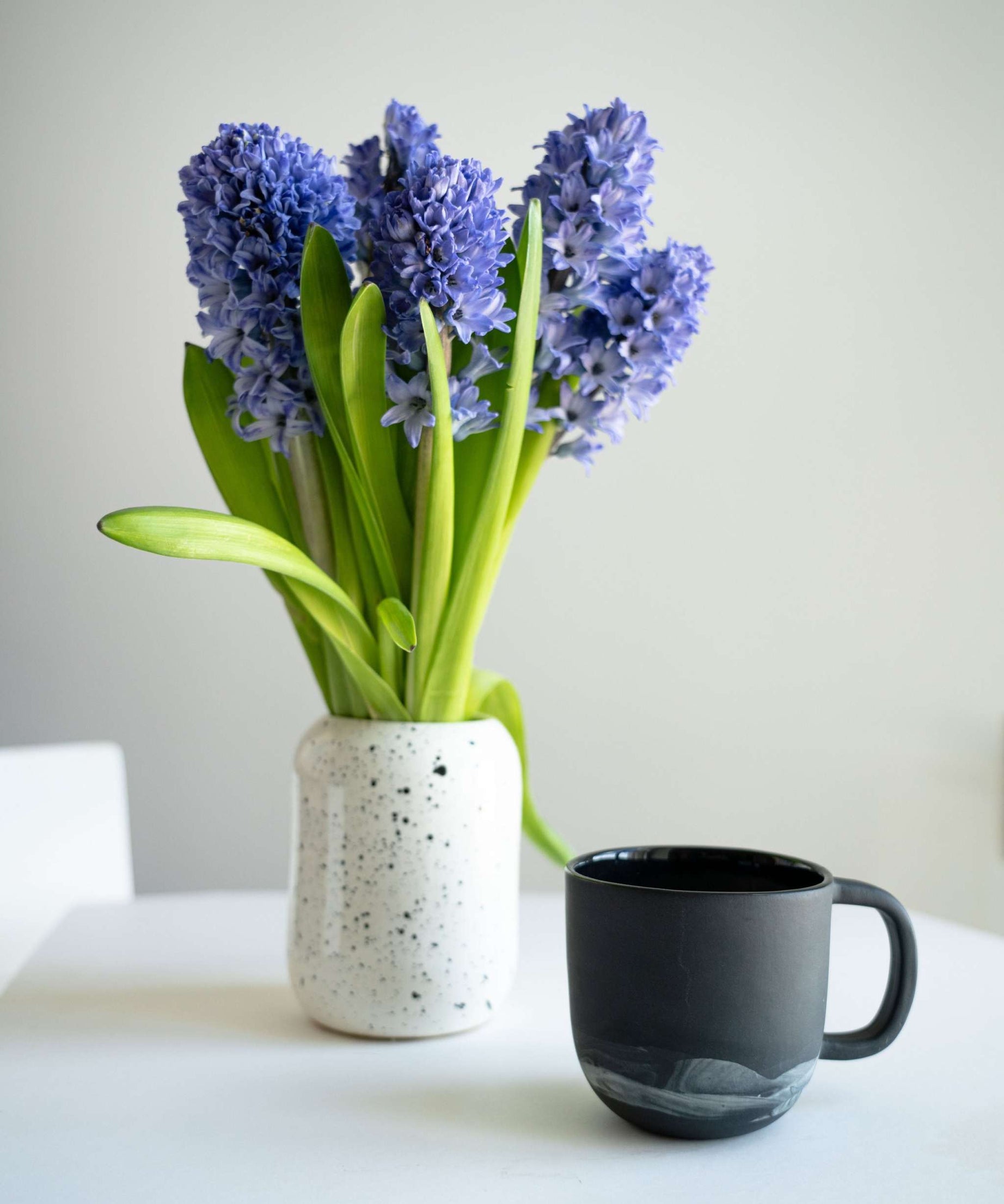 Handgemachte Porzellan-Kaffeetasse. Island