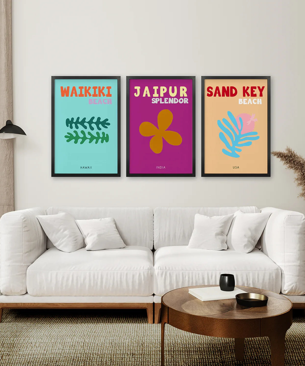 3 trendige Poster im Y2K-Stil. Thema: Sommerreise