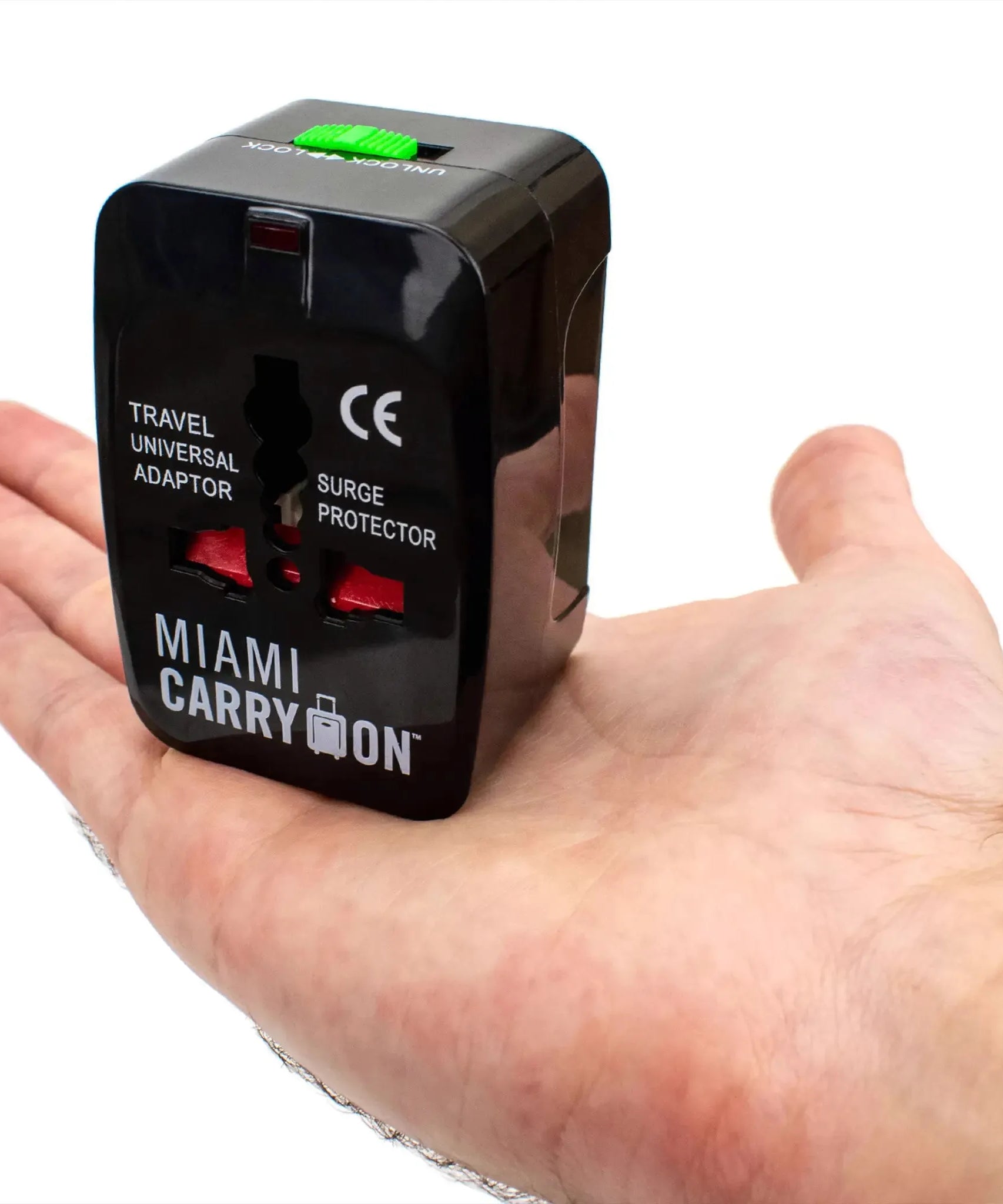 Internationaler Reiseadapter mit USB-Anschlüssen