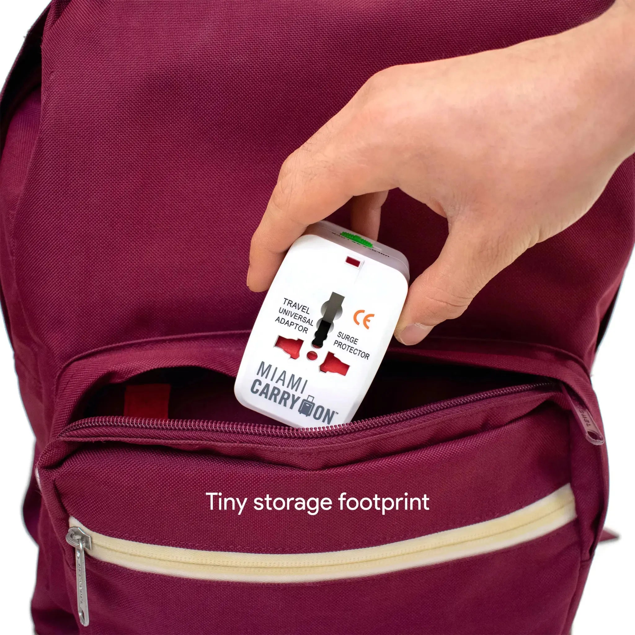 Internationaler Reiseadapter mit USB-Anschlüssen