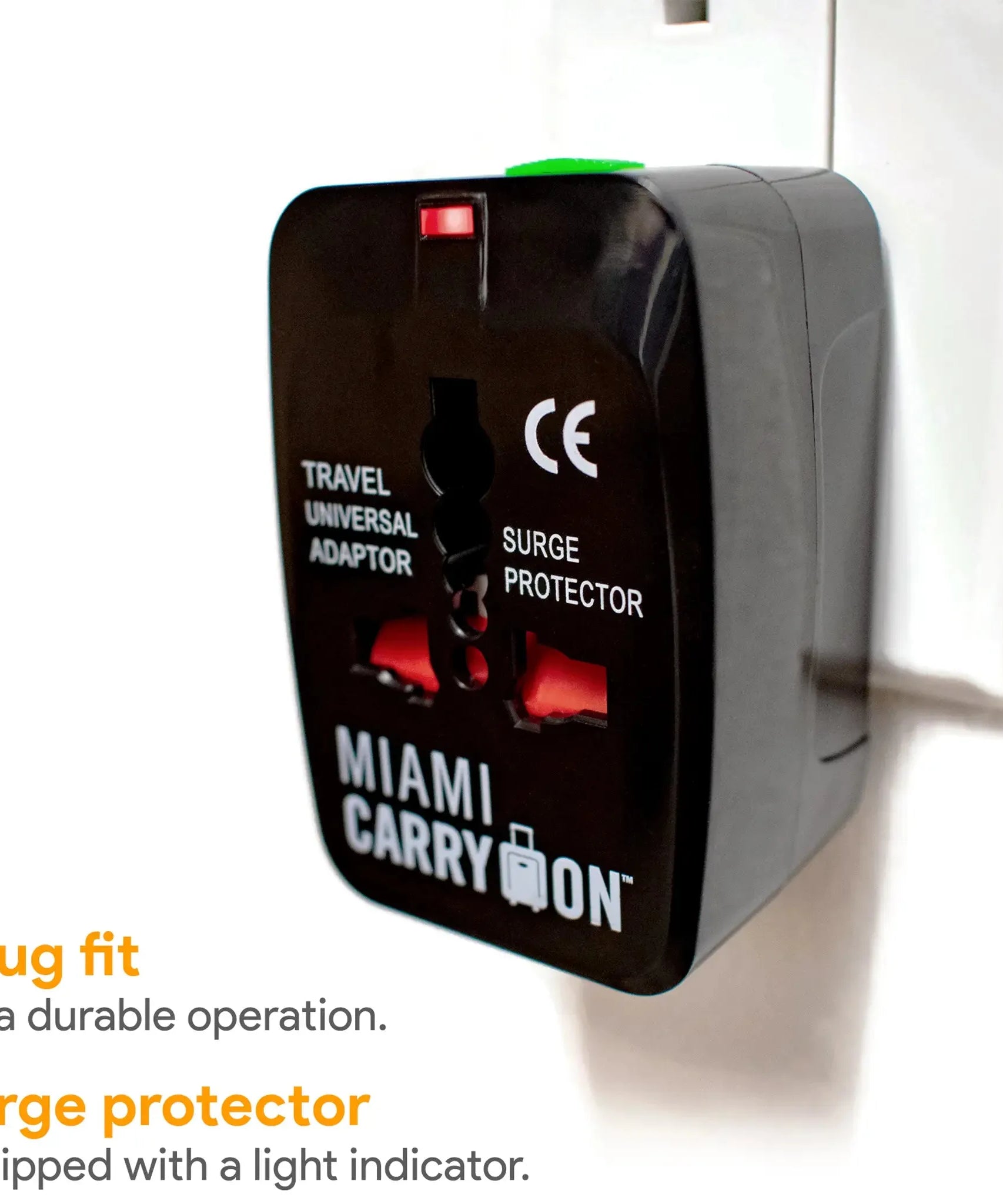 Internationaler Reiseadapter mit USB-Anschlüssen