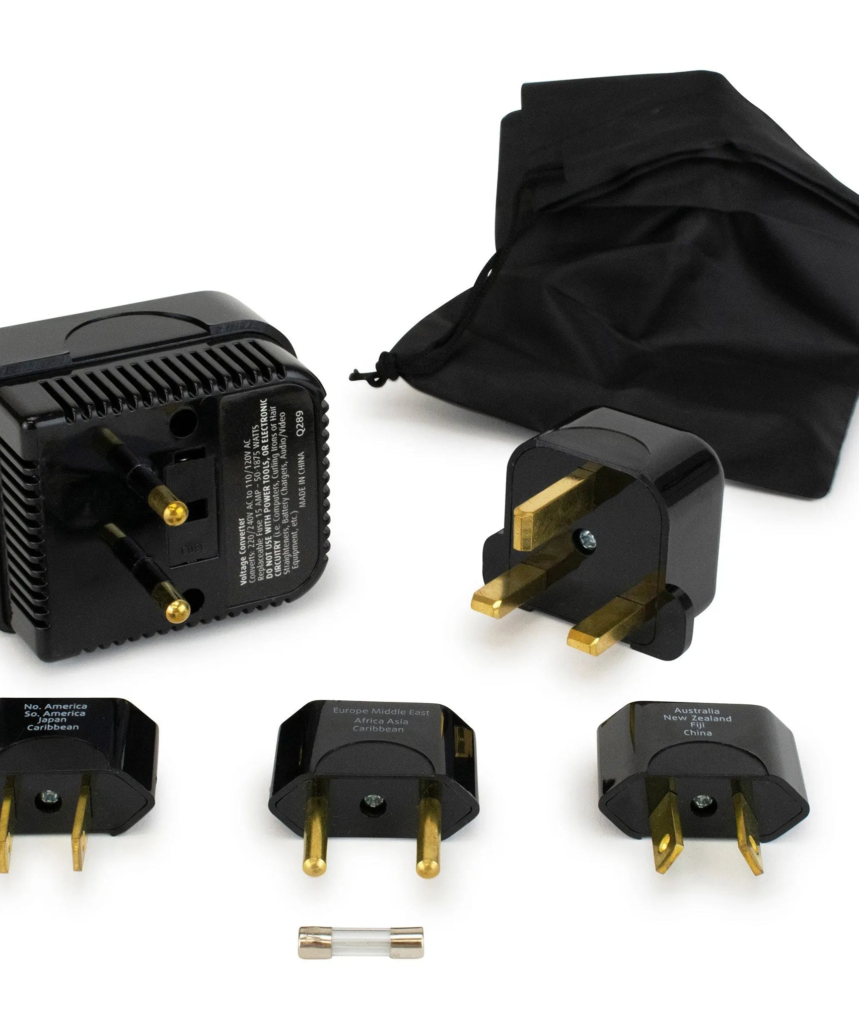 Reise-Abwärtsspannungswandler- und Adapter-Kit mit Beutel