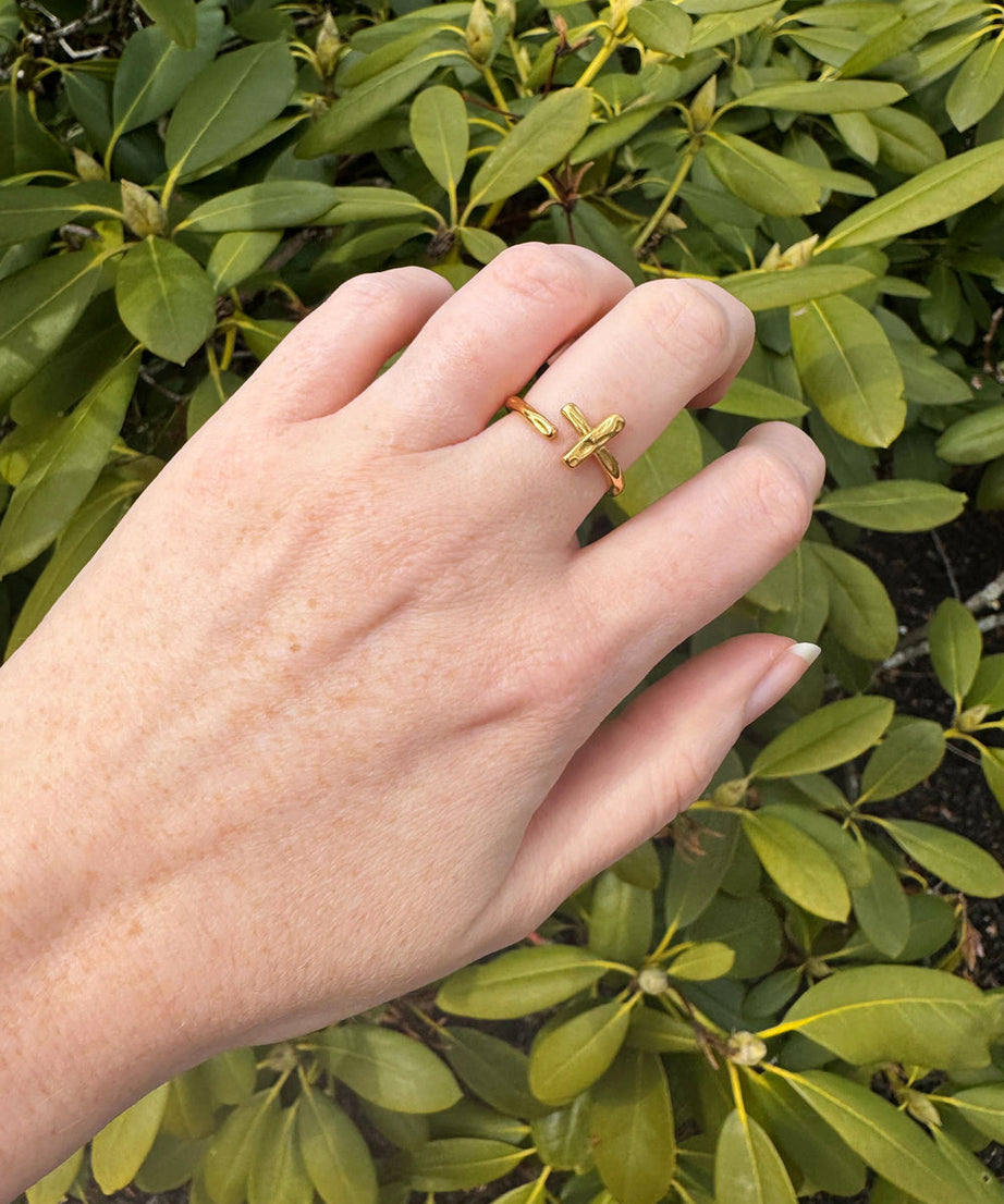 Textured Wrapped Cross Ring