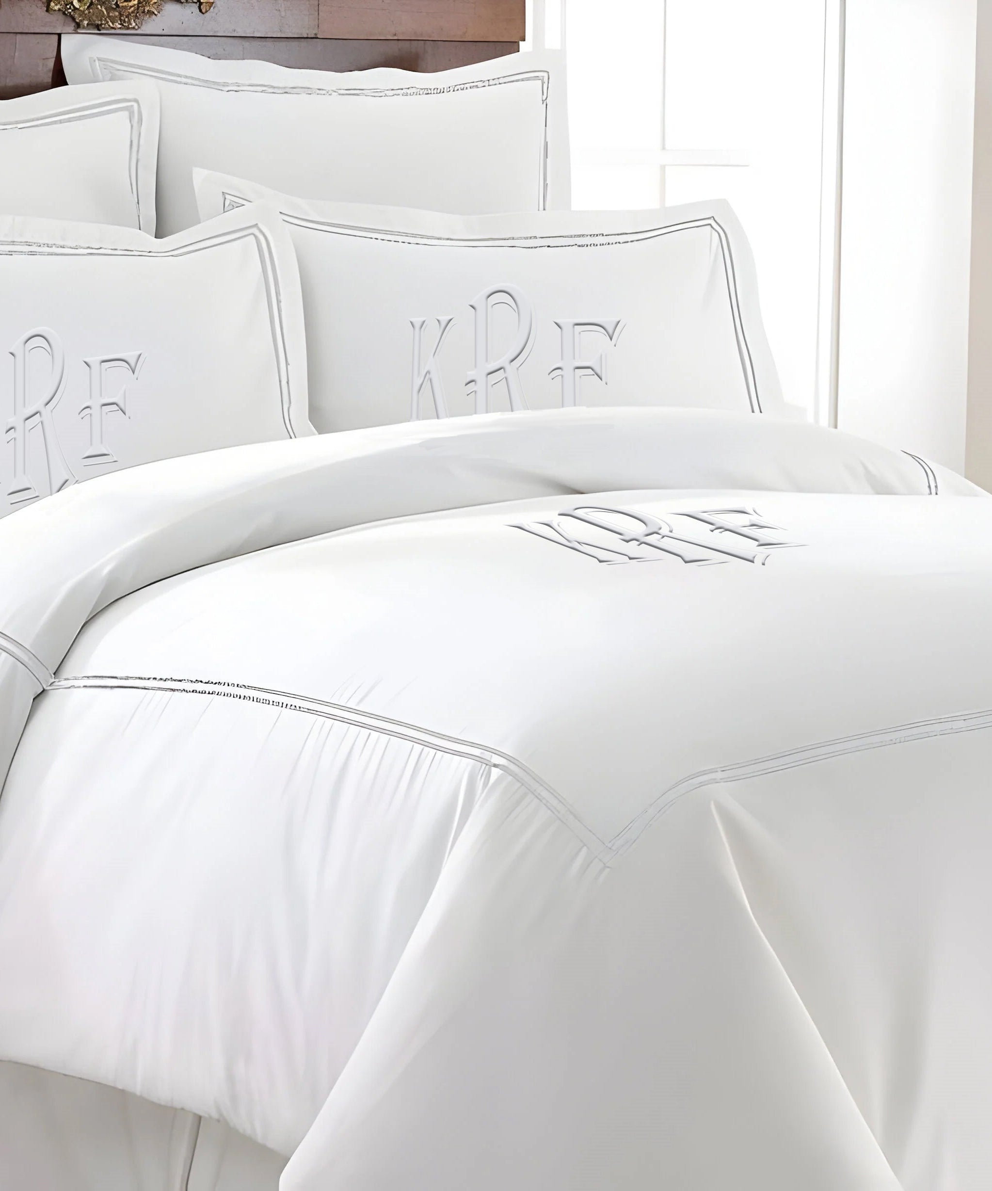 Monogram 400TC Cotton Double Embroidery Sateen Solid Duvet Cover Set