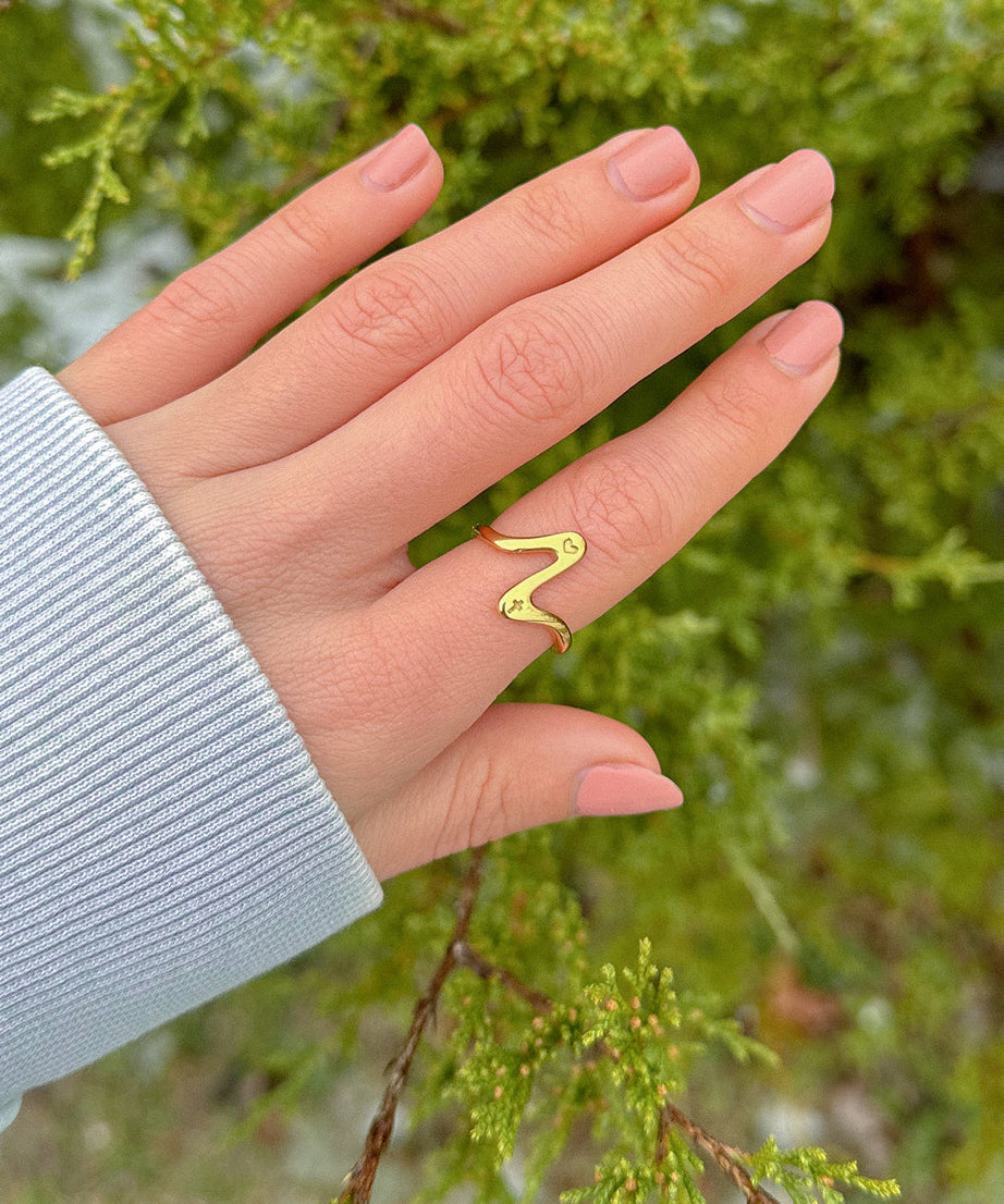 Wavy Heart Ring