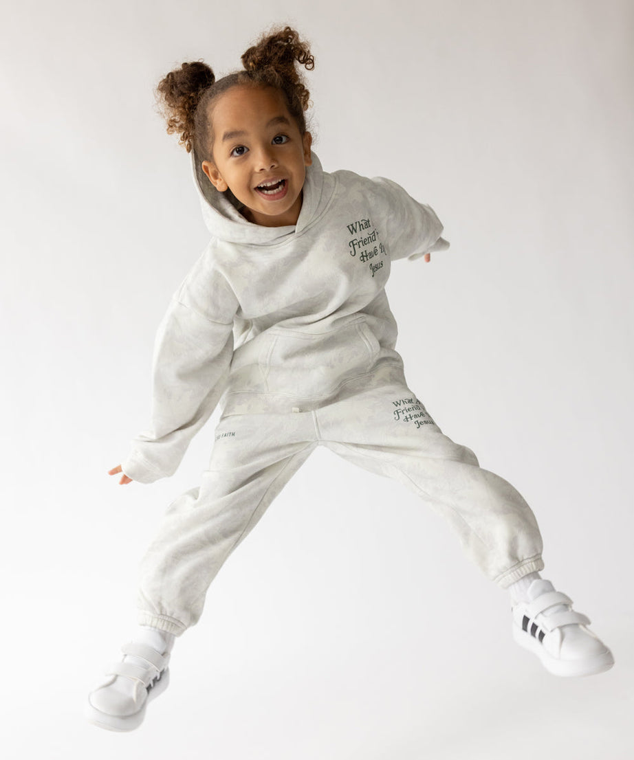 What a Friend in Jesus Camo Kinder Hoodie