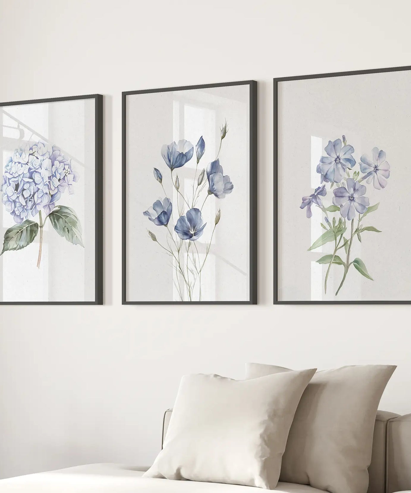 Aquarell blaue Blumen. Wandbild 3-teiliges Set