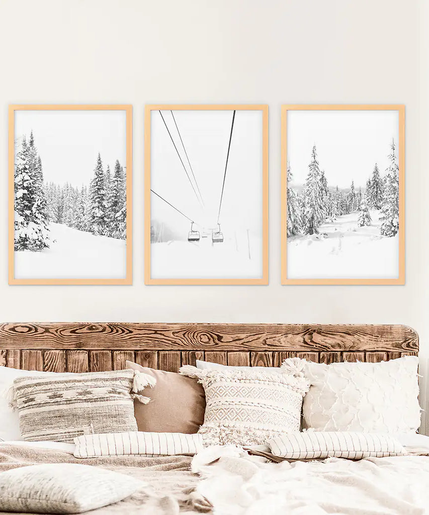 Winter Skifahren Schwarz Weiss Wandkunst. Skilift, verschneiter Wald