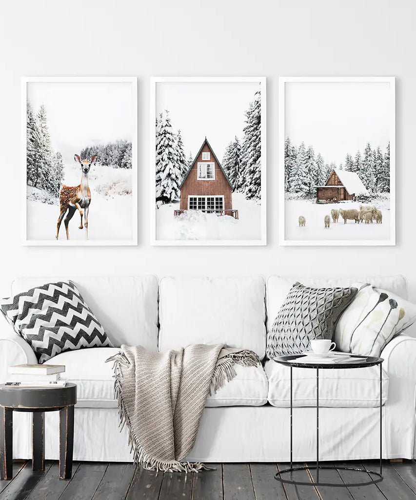 Rustikales Winter-Set aus 3 Wandkunstdrucken. Tiere, Blockhütte