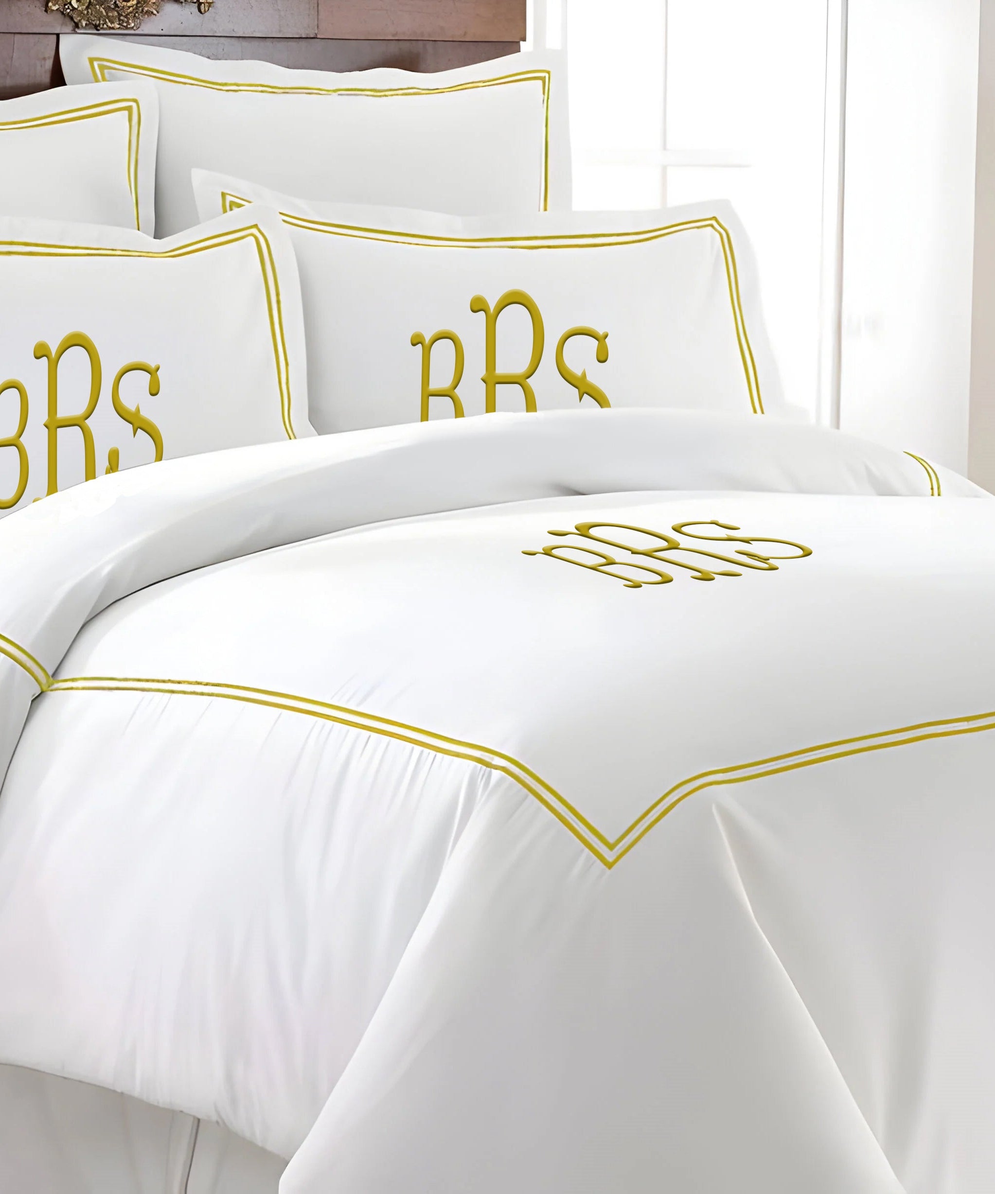 Monogram 400TC Cotton Double Embroidery Sateen Solid Duvet Cover Set