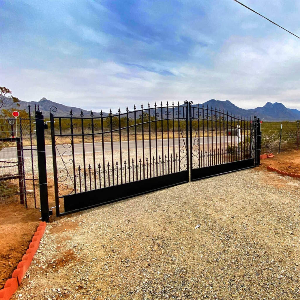 [12-18FT] Heavy-Duty Venice-Style Steel Dual-Swing Driveway Gate (SAK68025)
