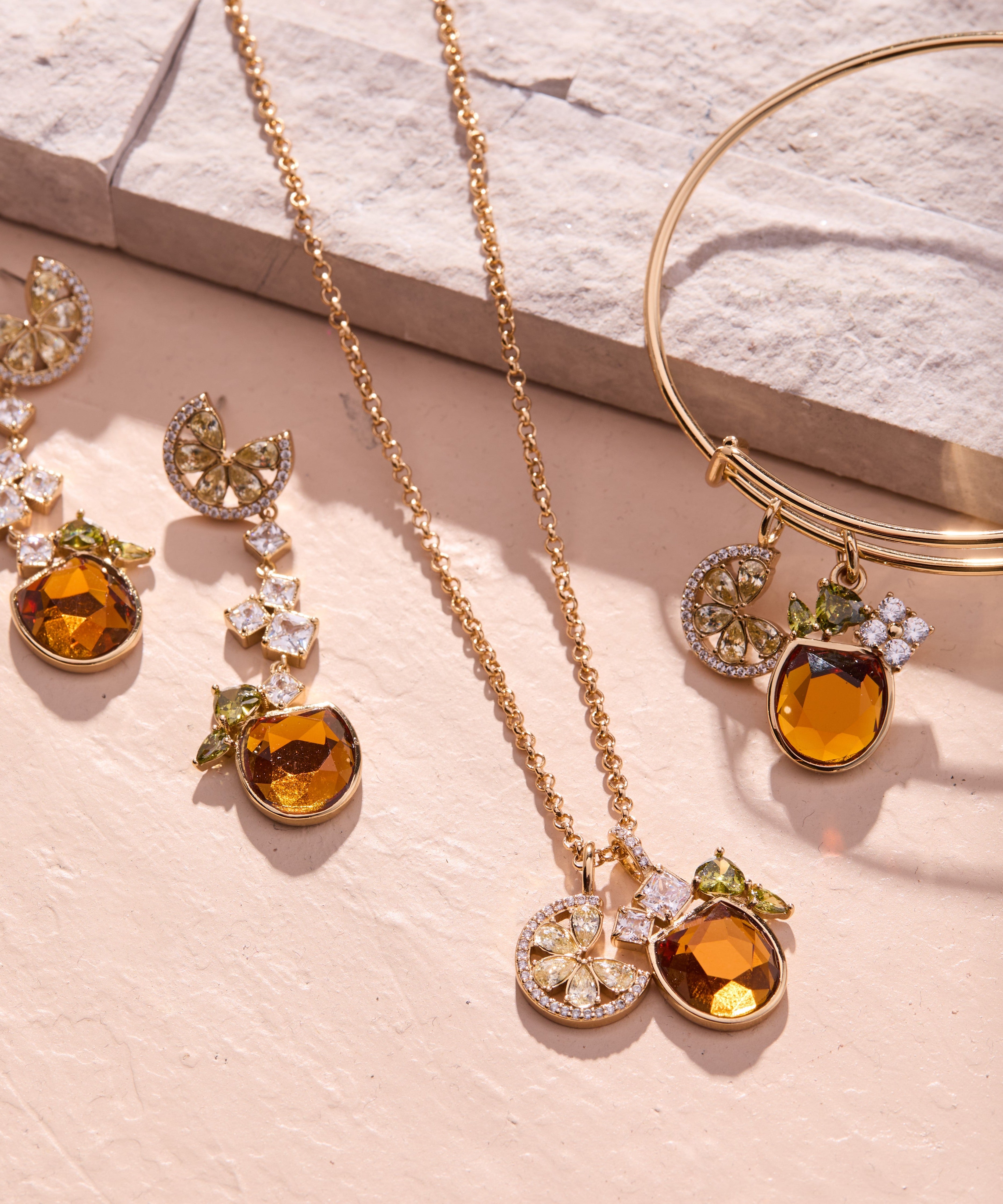 Spritz O Clock Necklace